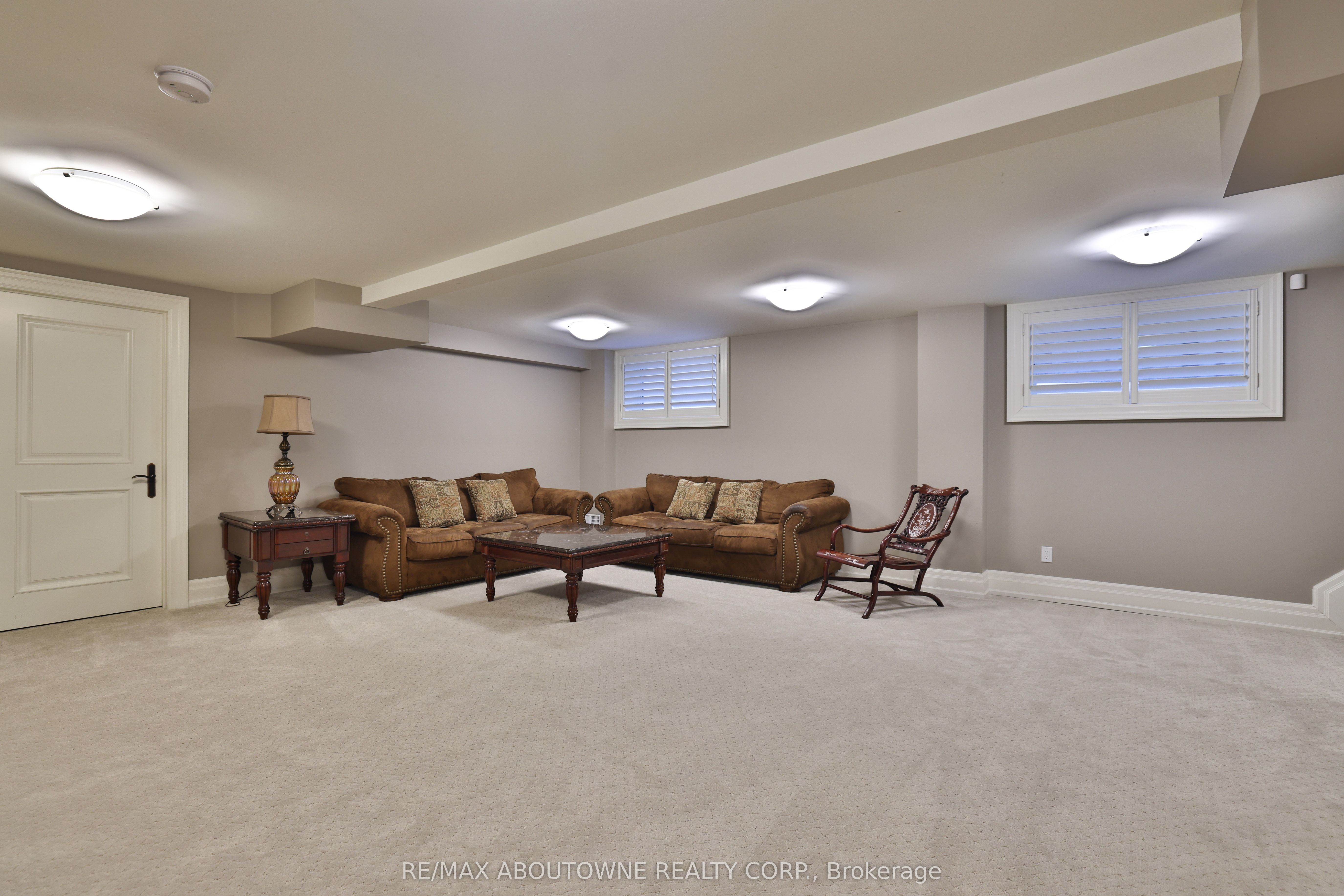 390 Seaton Drive Property Photo 40