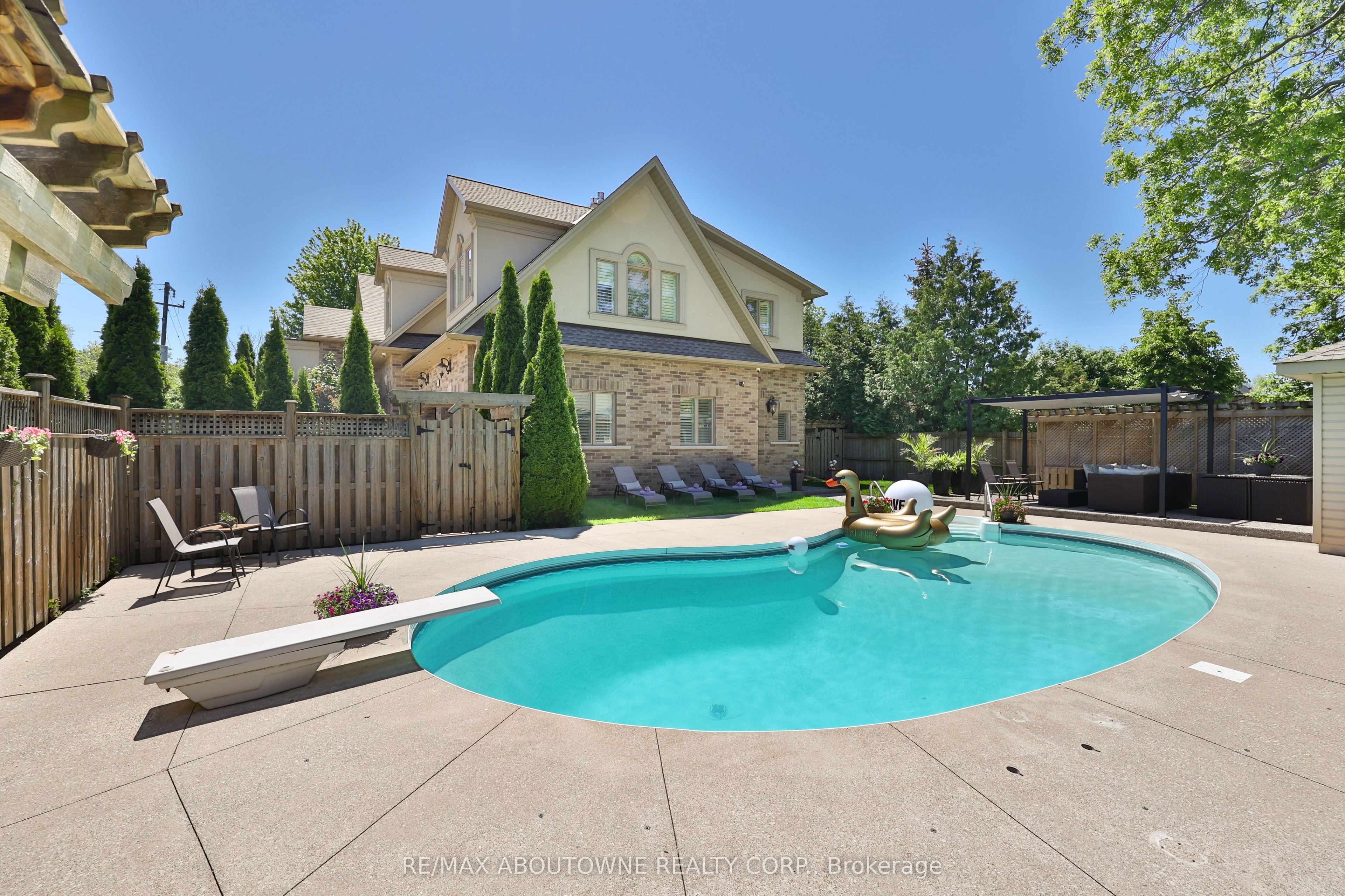 390 Seaton Drive Property Photo 48
