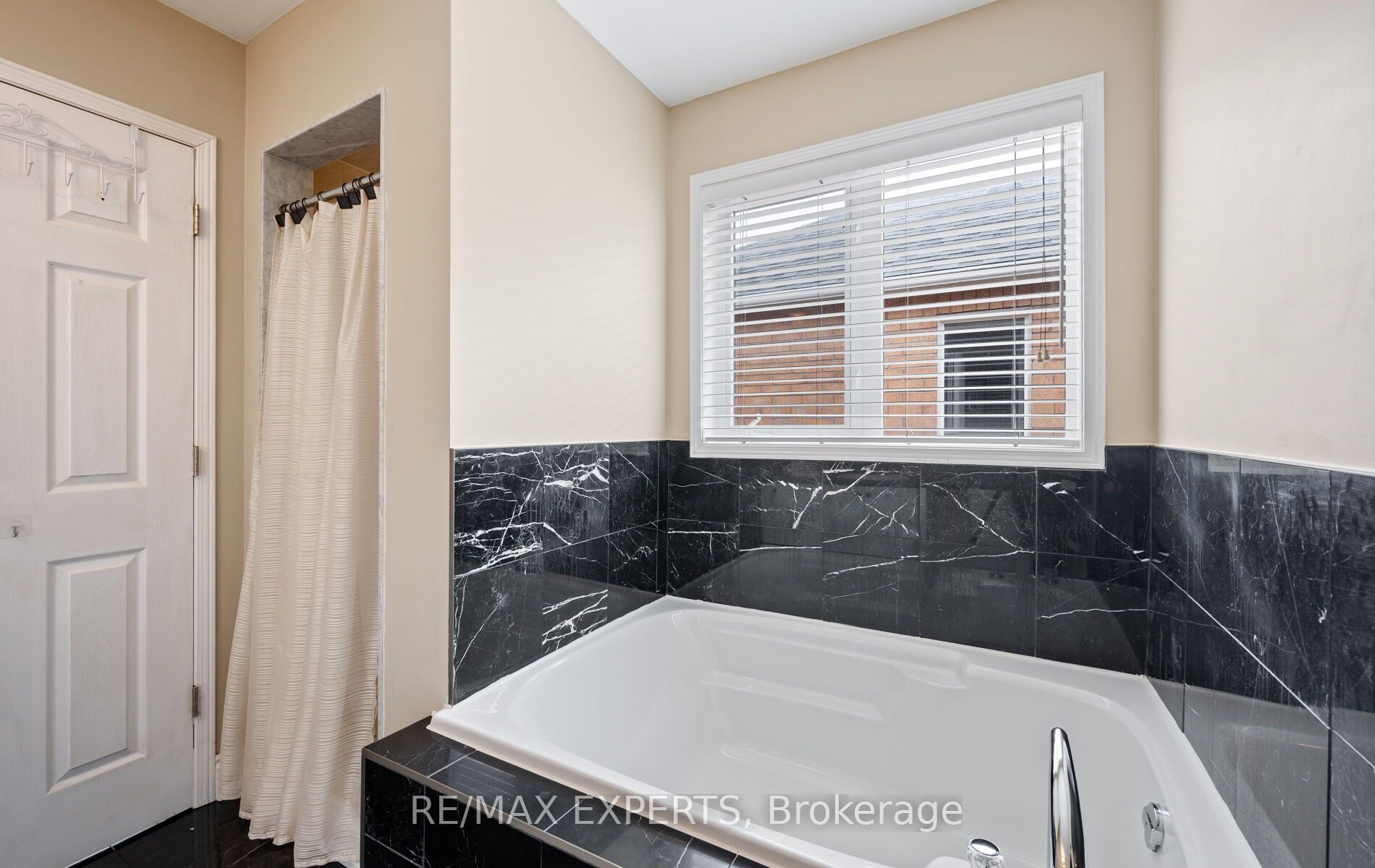 118 Senator Way Property Photo 33
