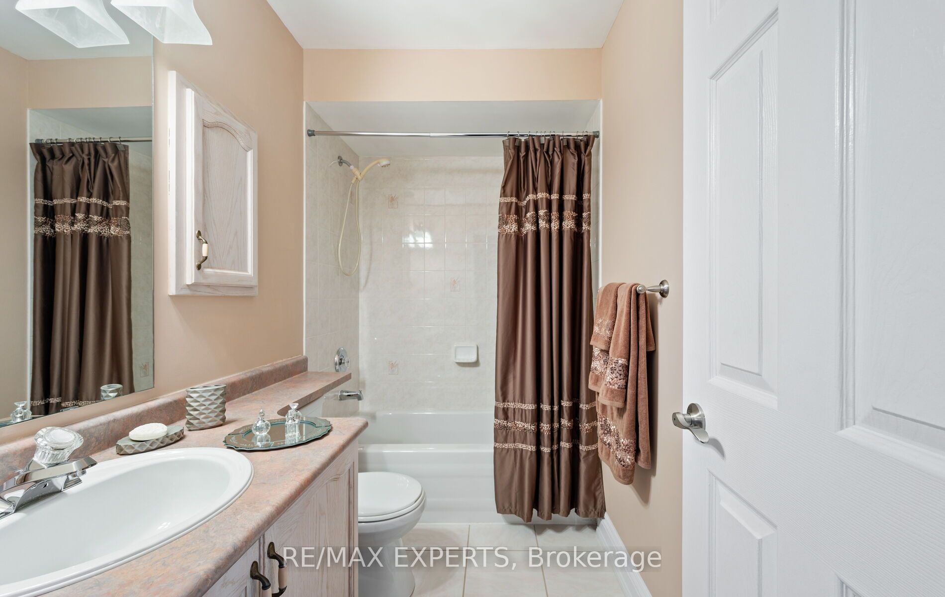 118 Senator Way Property Photo 38
