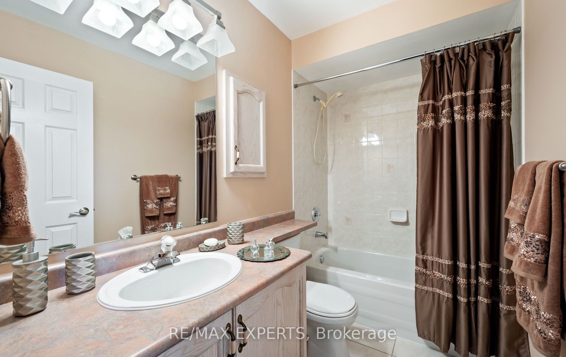 118 Senator Way Property Photo 39