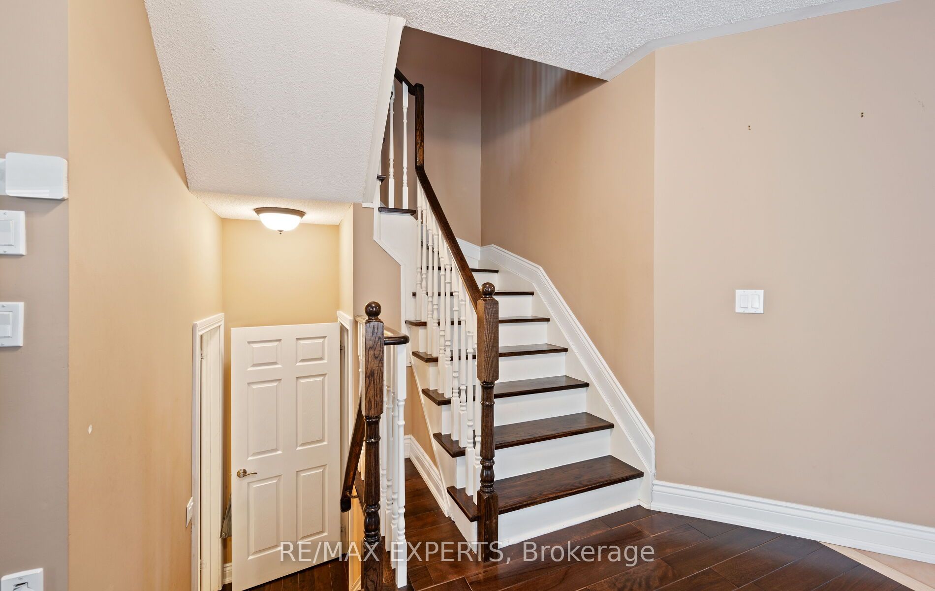 118 Senator Way Property Photo 40