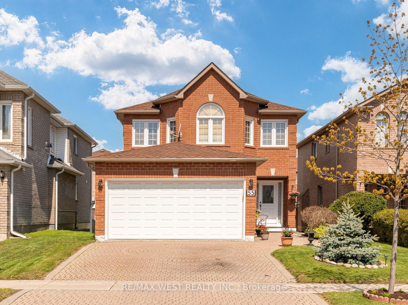 55 Pavin Crescent Property Photo 1