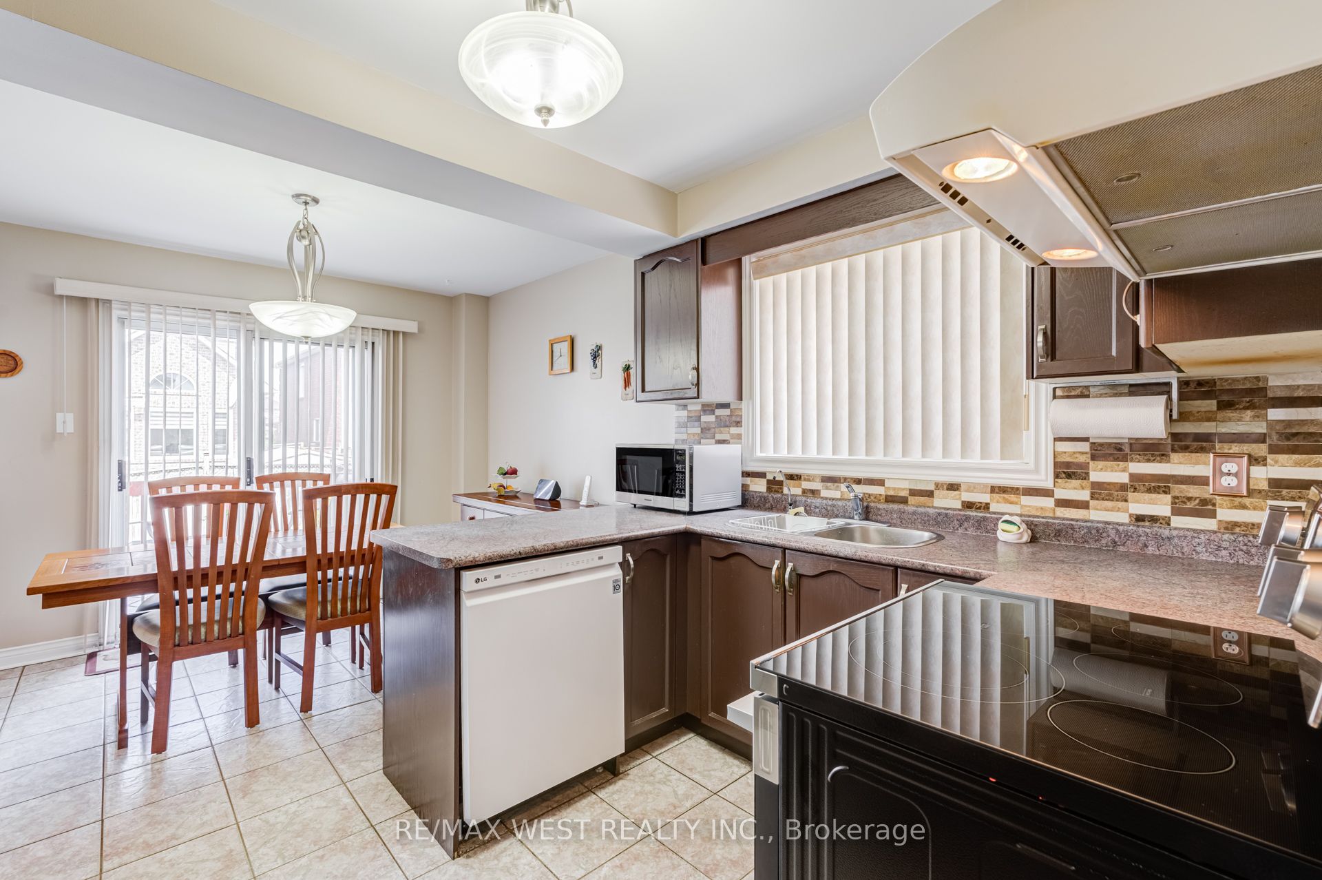55 Pavin Crescent Property Photo 16