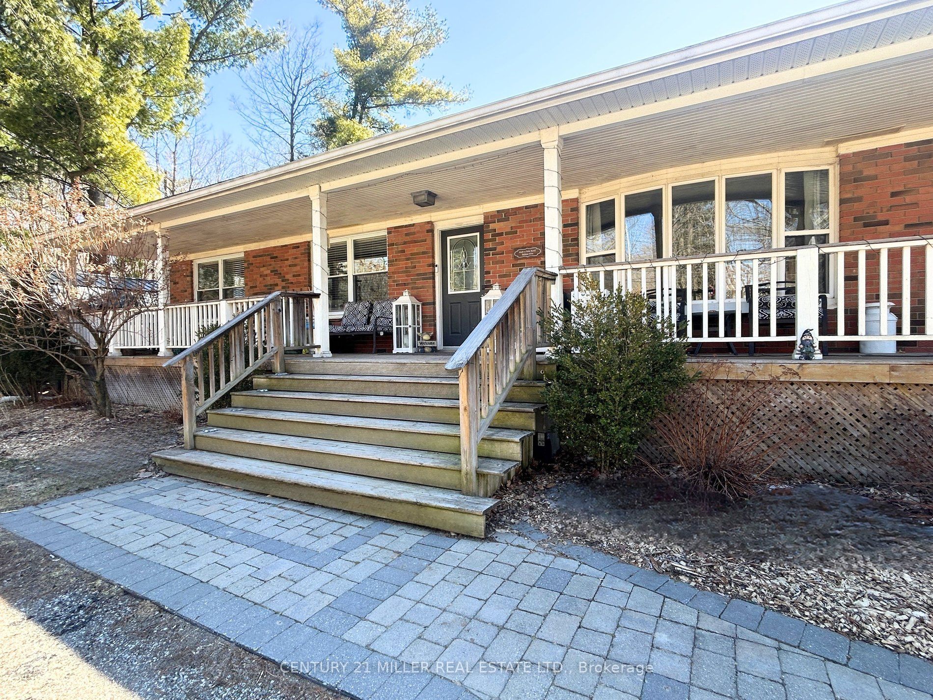 6508 17 Side Road Property Photo 4