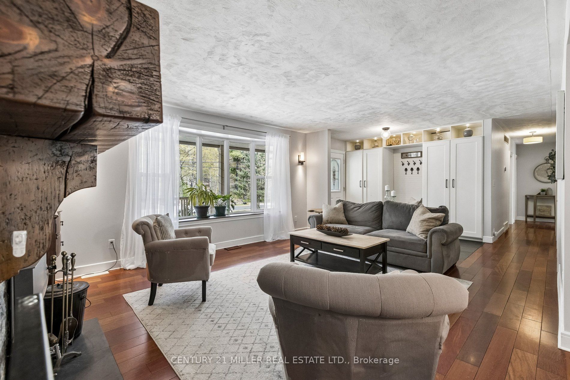 6508 17 Side Road Property Photo 9