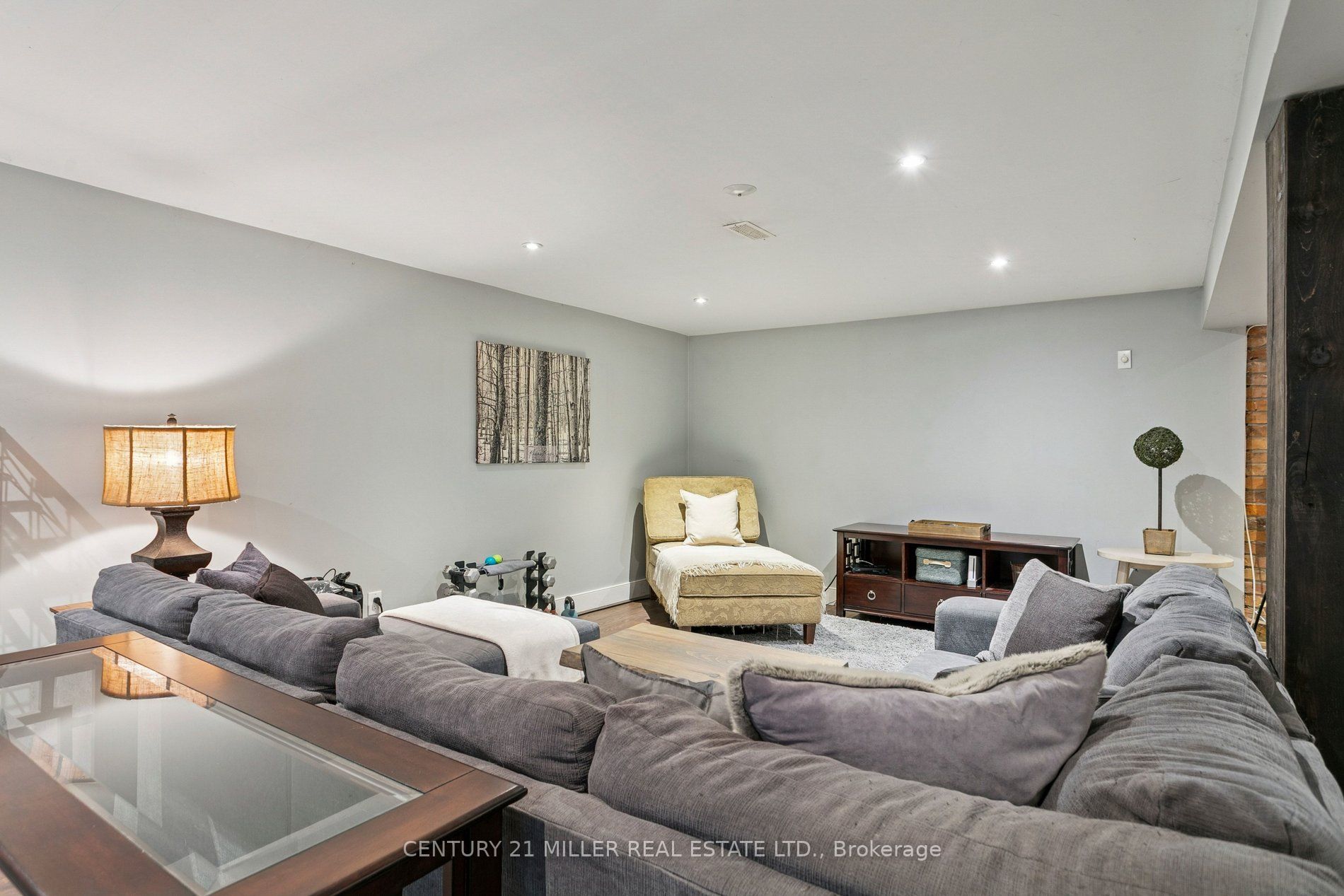 6508 17 Side Road Property Photo 27