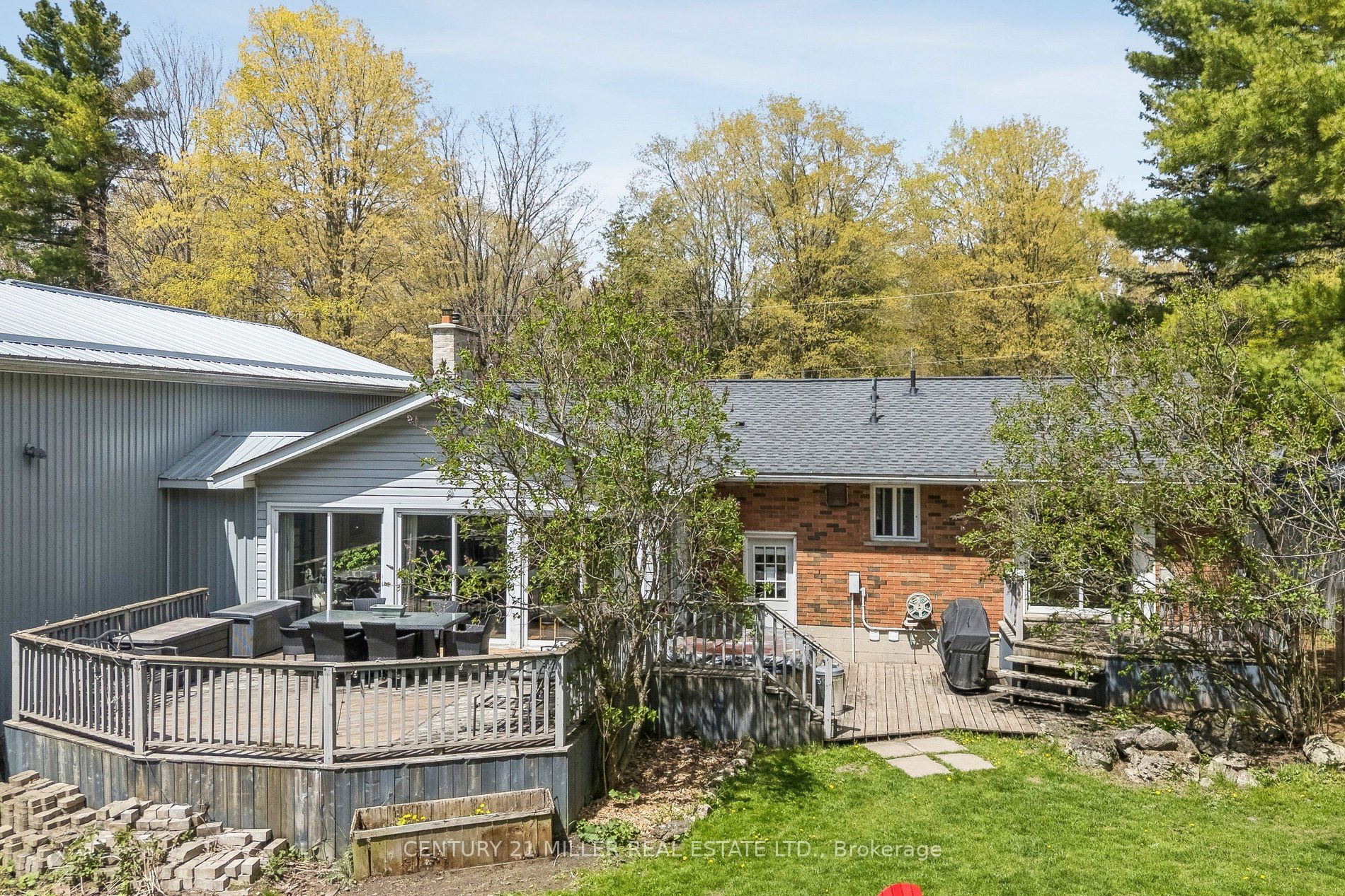 6508 17 Side Road Property Photo 33