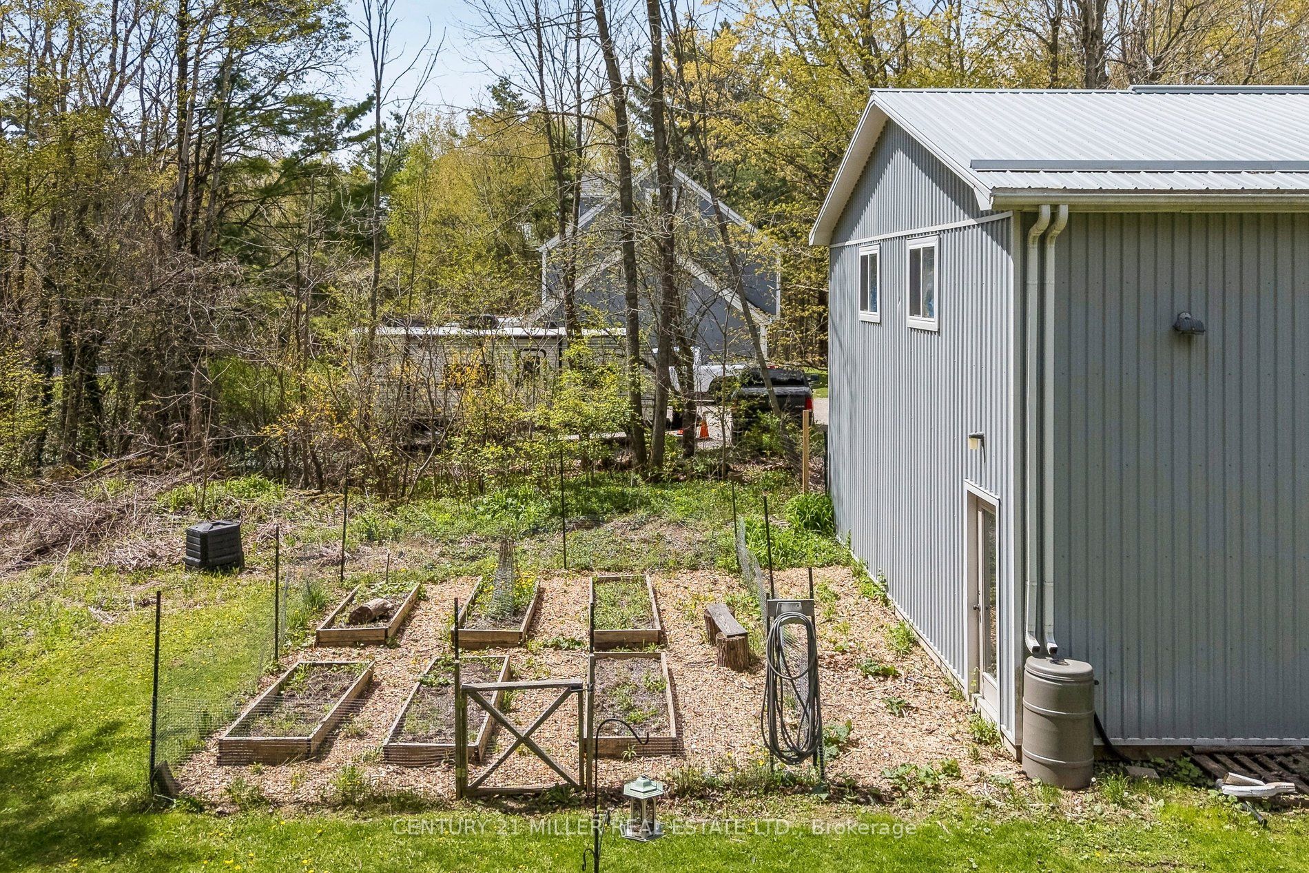 6508 17 Side Road Property Photo 37