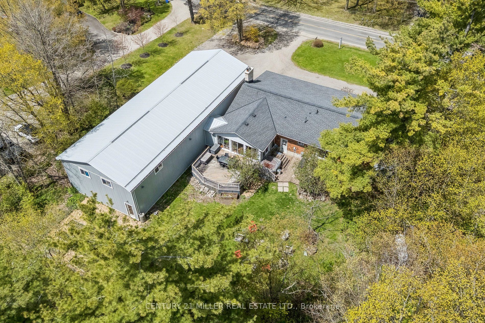 6508 17 Side Road Property Photo 38