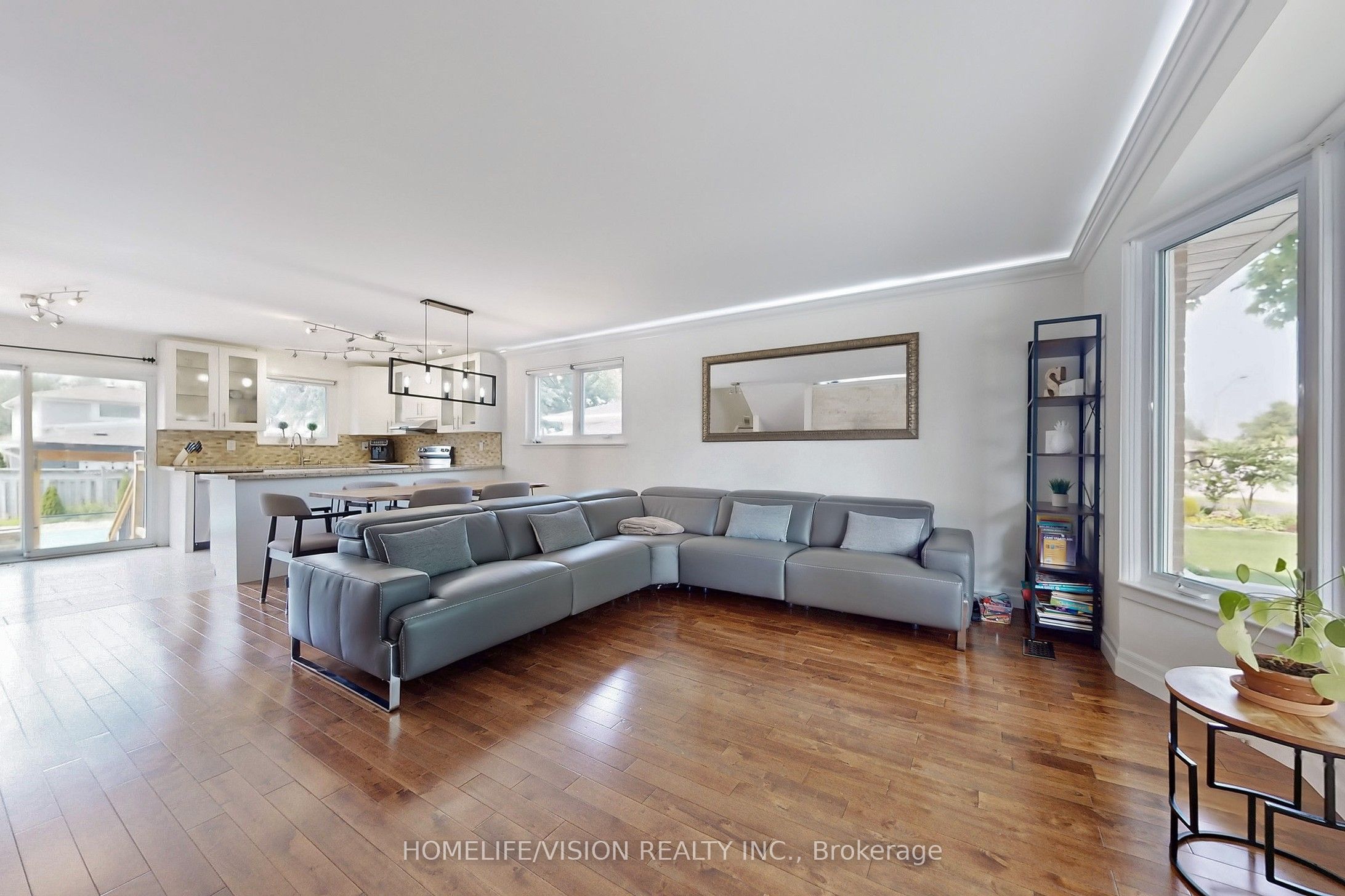 16 Palgrave Crescent Property Photo 7