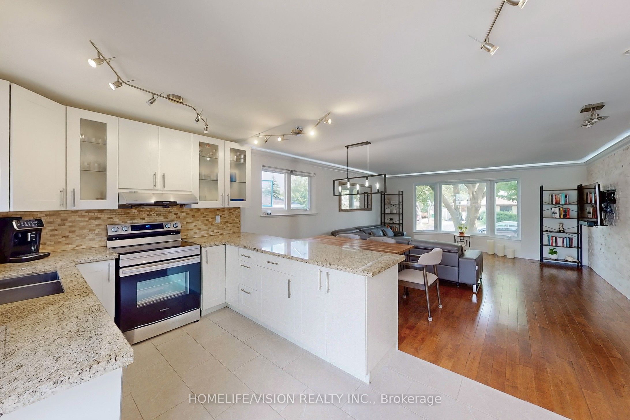 16 Palgrave Crescent Property Photo 12