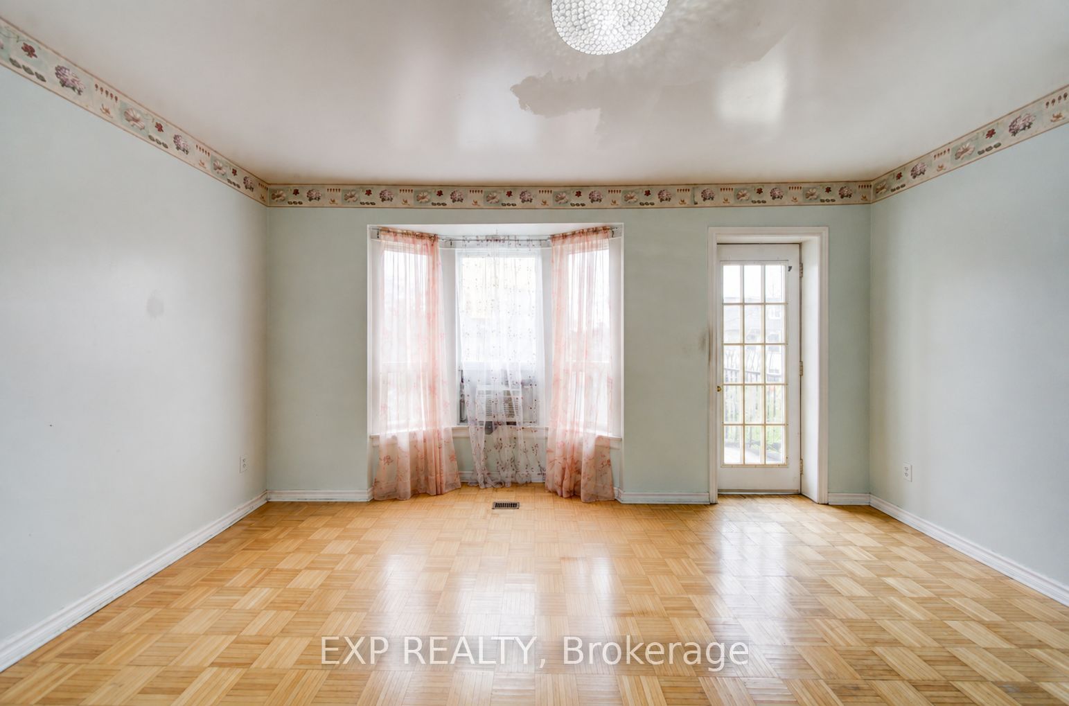 170 Wallace Avenue Property Photo 22