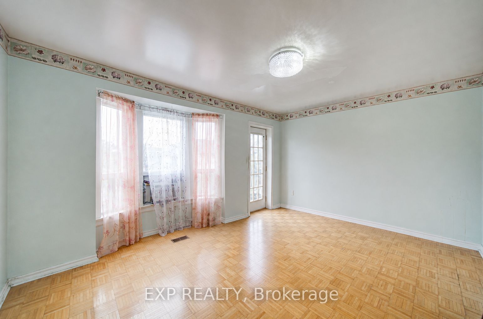 170 Wallace Avenue Property Photo 23