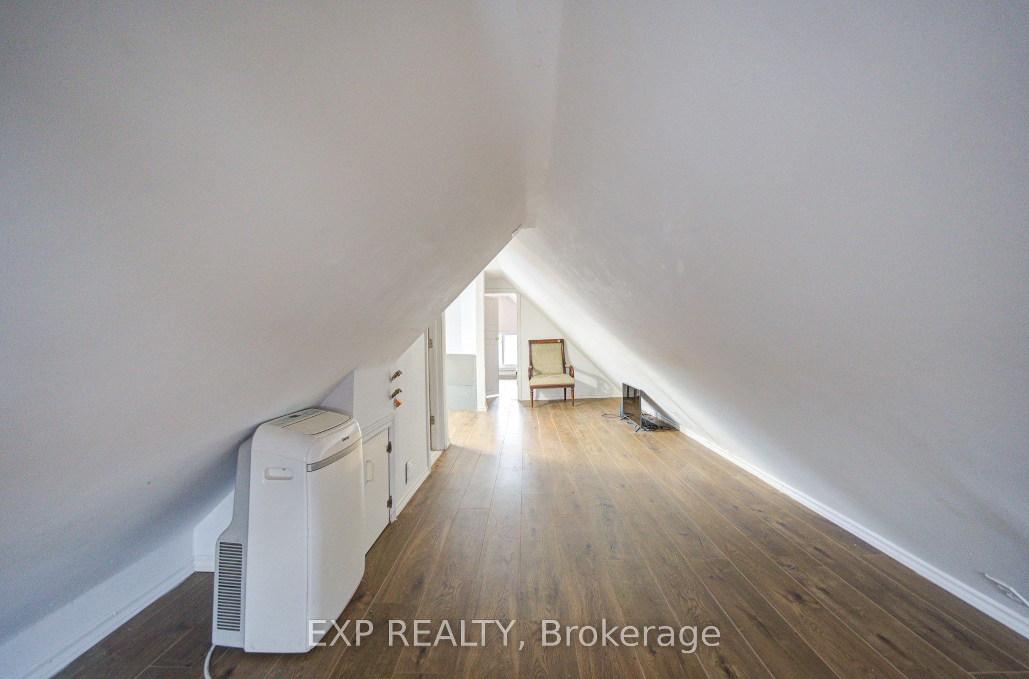 170 Wallace Avenue Property Photo 43