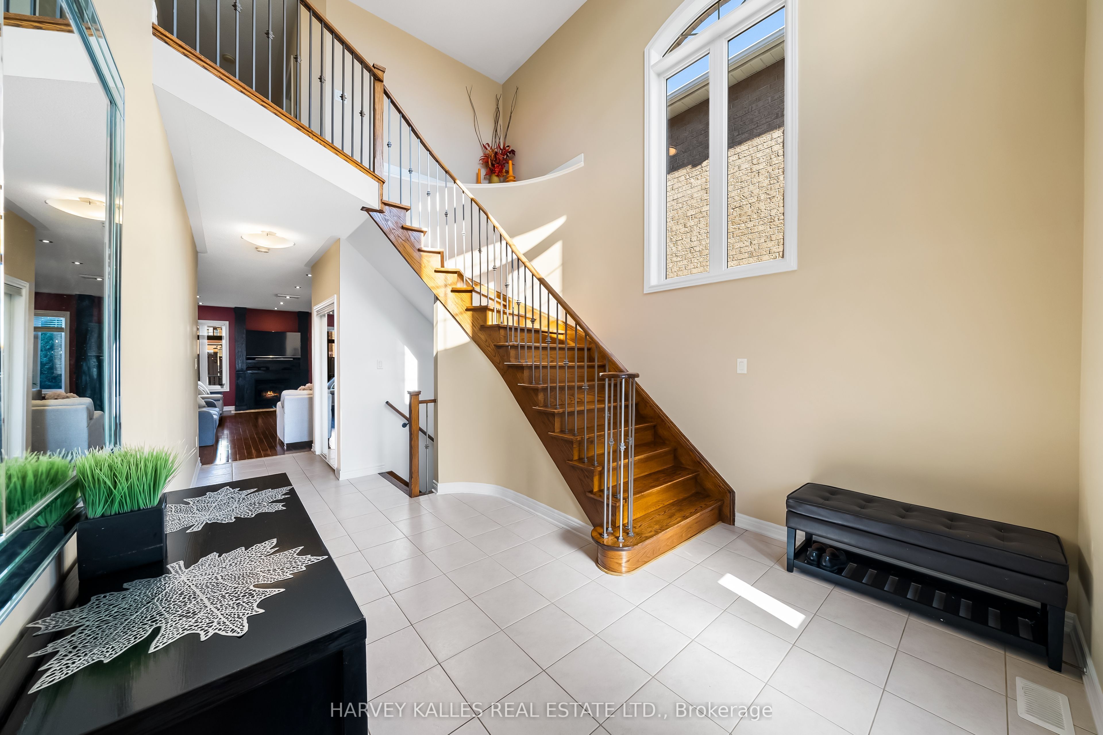 36 Boundbrook Drive Property Photo 4