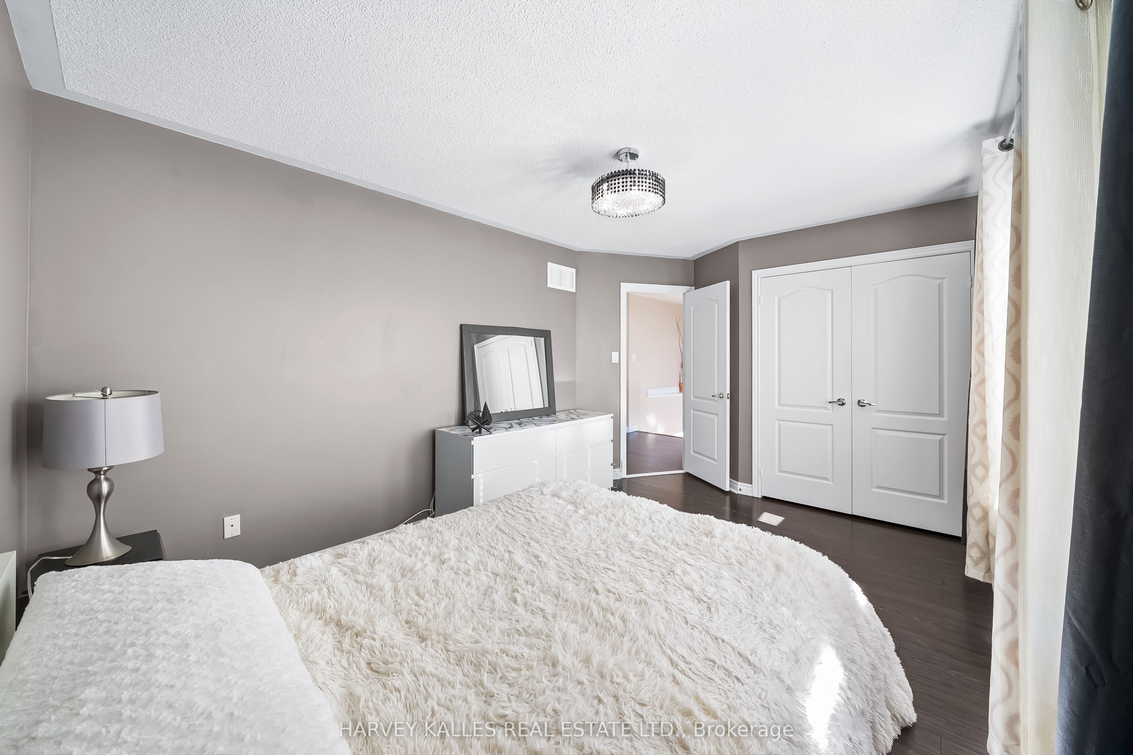 36 Boundbrook Drive Property Photo 22