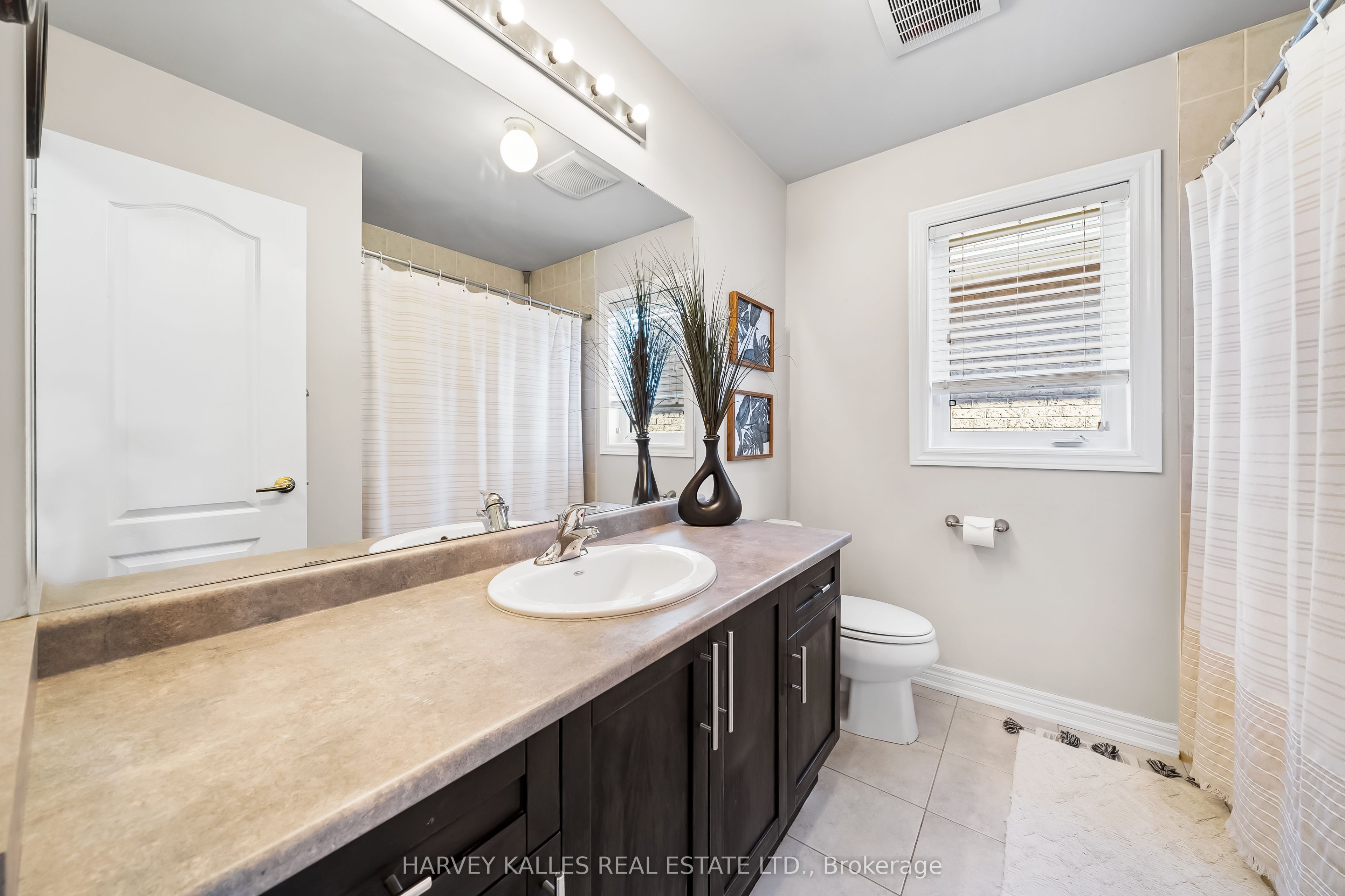 36 Boundbrook Drive Property Photo 31