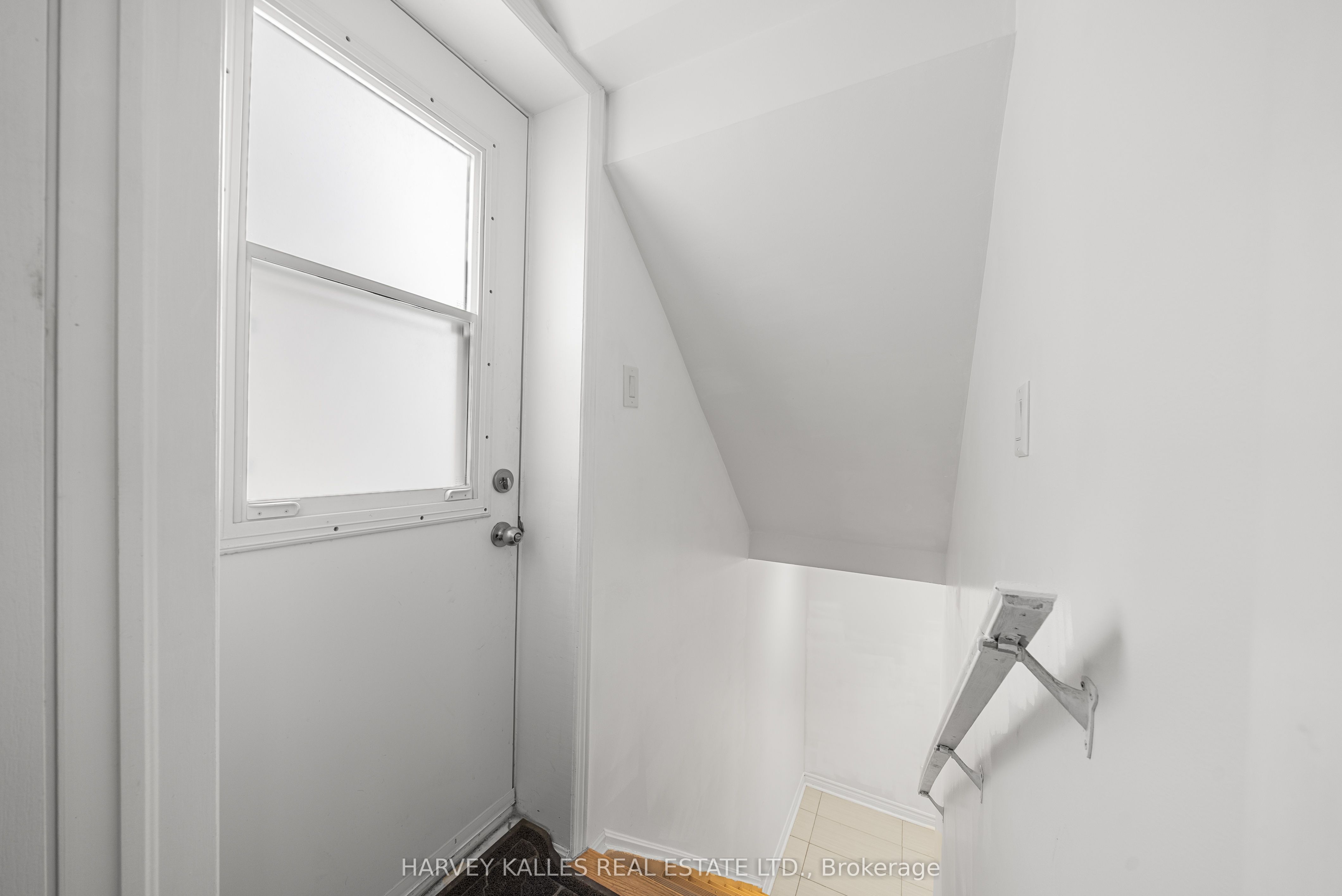 36 Boundbrook Drive Property Photo 33