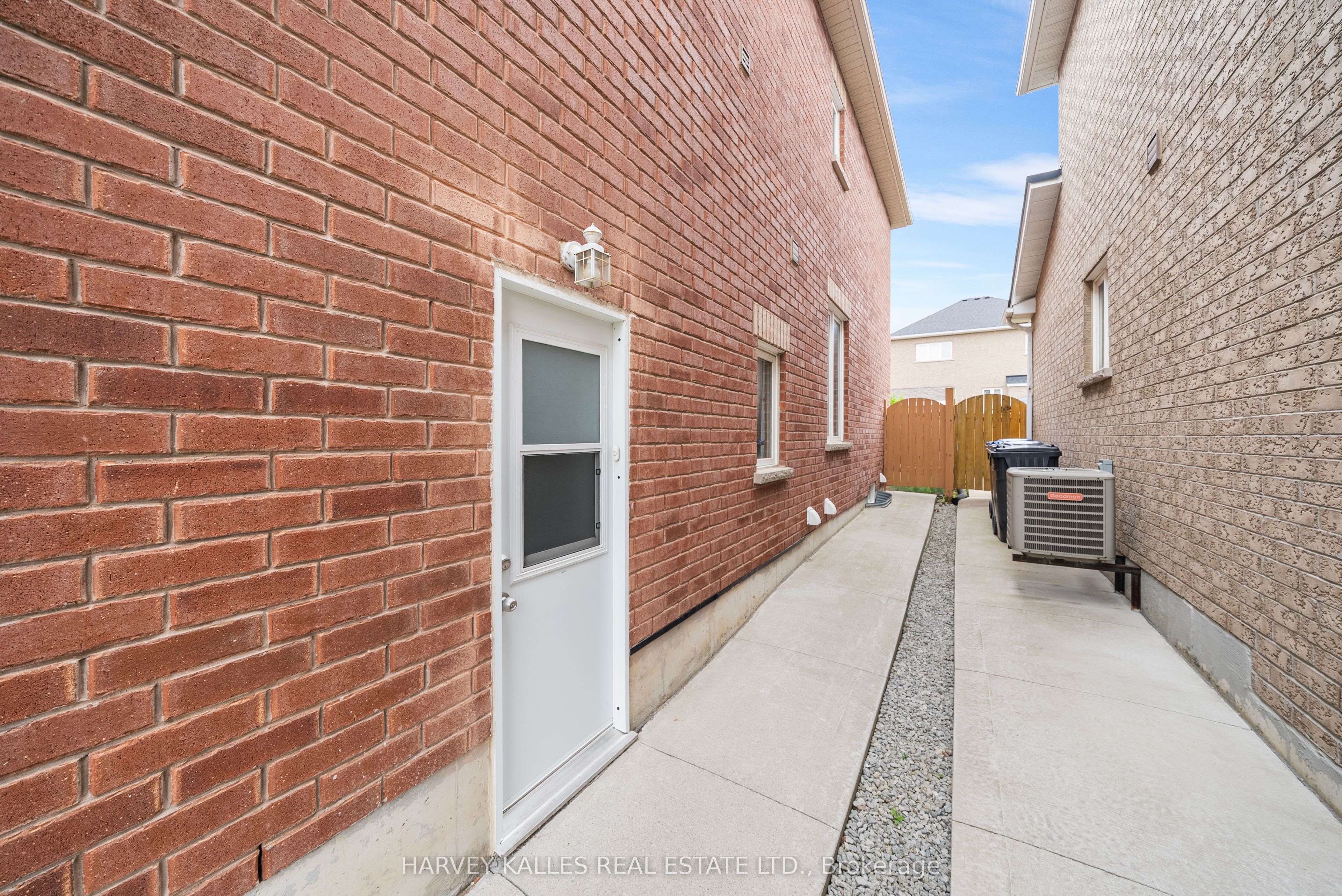 36 Boundbrook Drive Property Photo 46