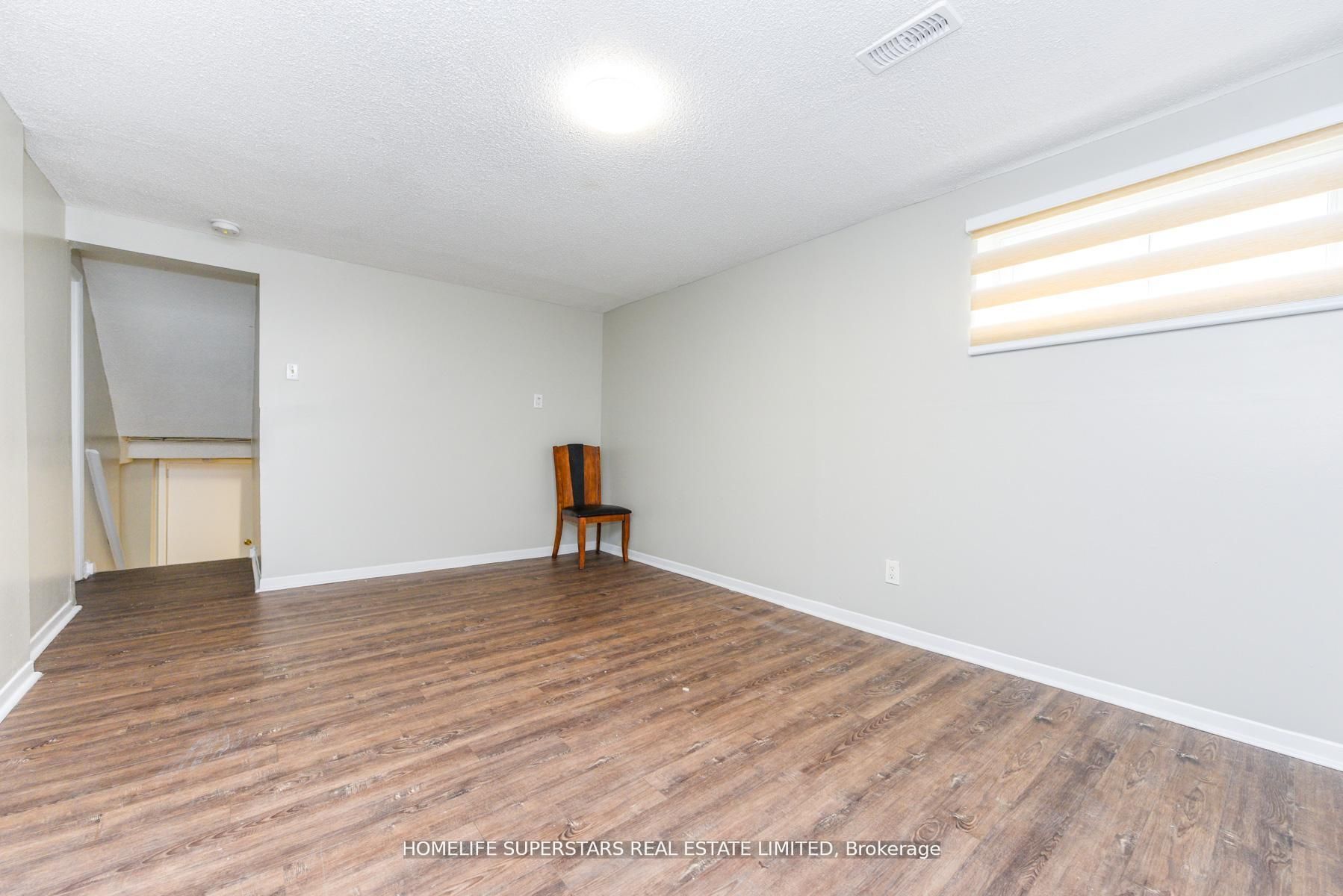 306 Royal Salisbury Way Property Photo 8
