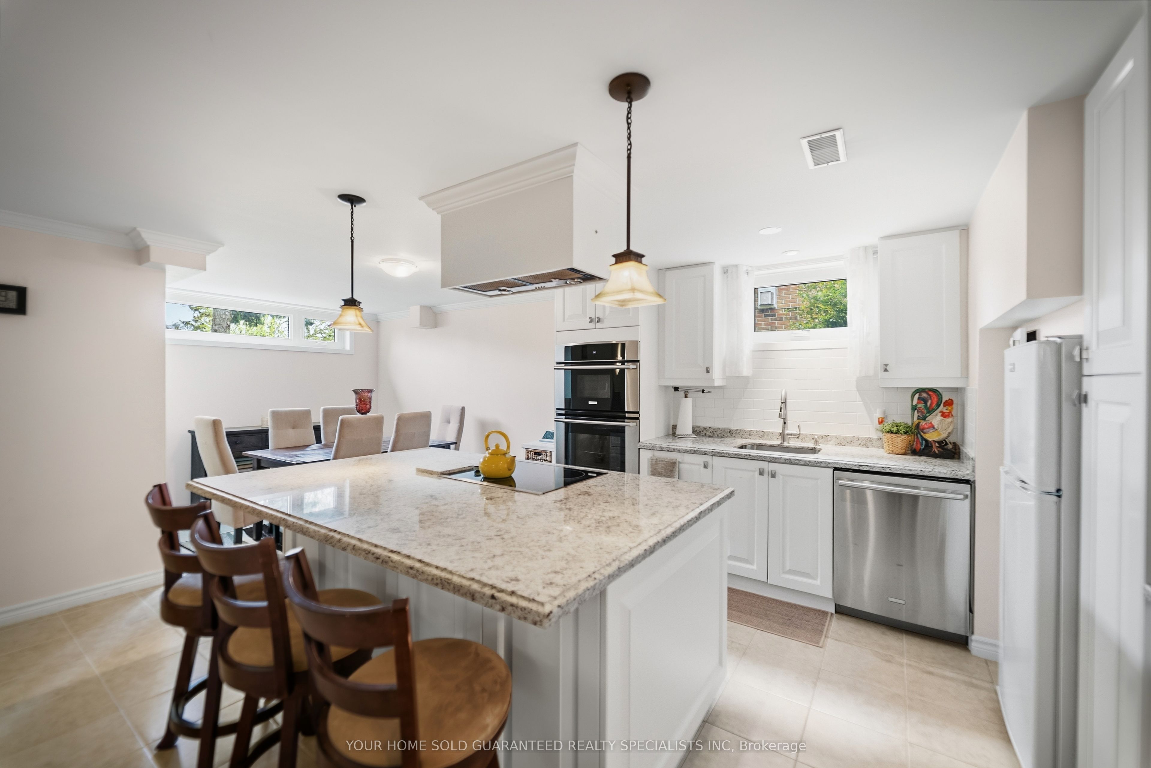 947 Sierra Boulevard Property Photo 12
