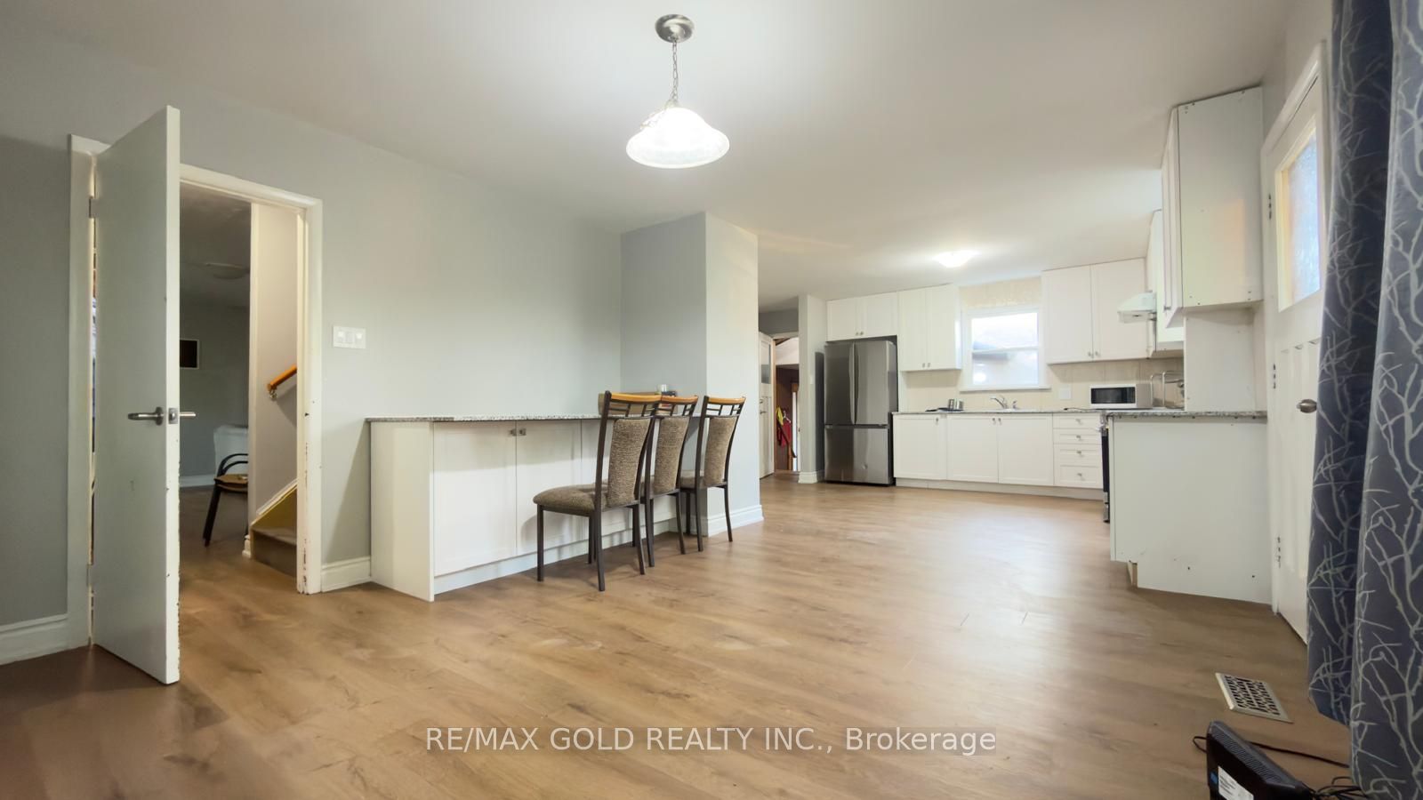 4476 Beech Grove Side Road Property Photo 7