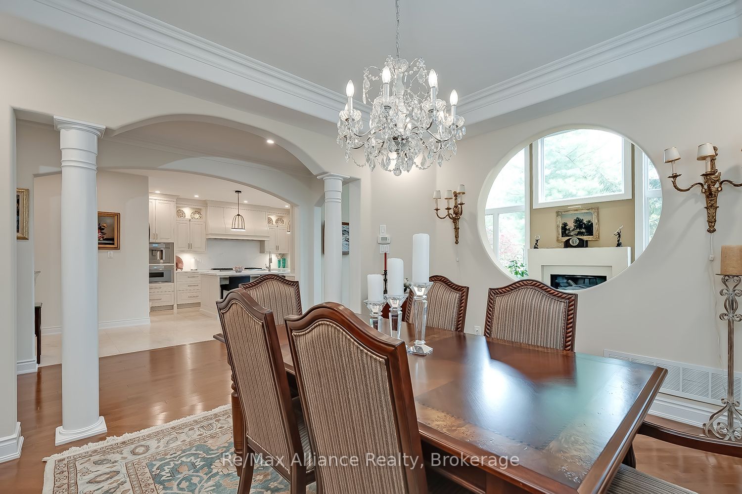 203 Burloak Drive Property Photo 7