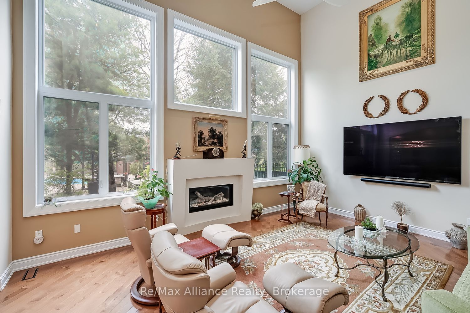 203 Burloak Drive Property Photo 15