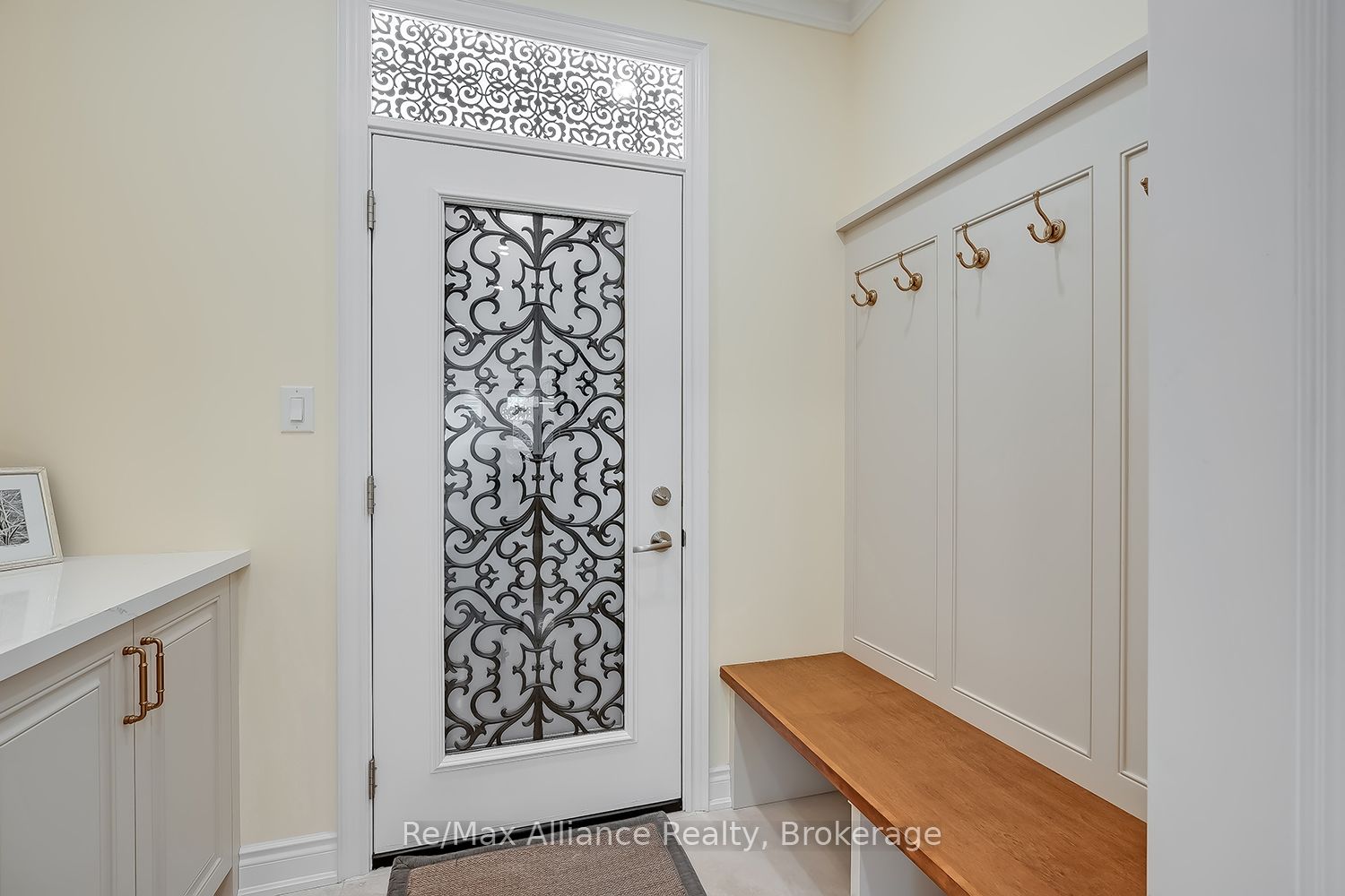 203 Burloak Drive Property Photo 19
