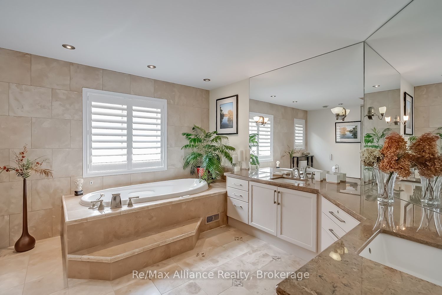 203 Burloak Drive Property Photo 23
