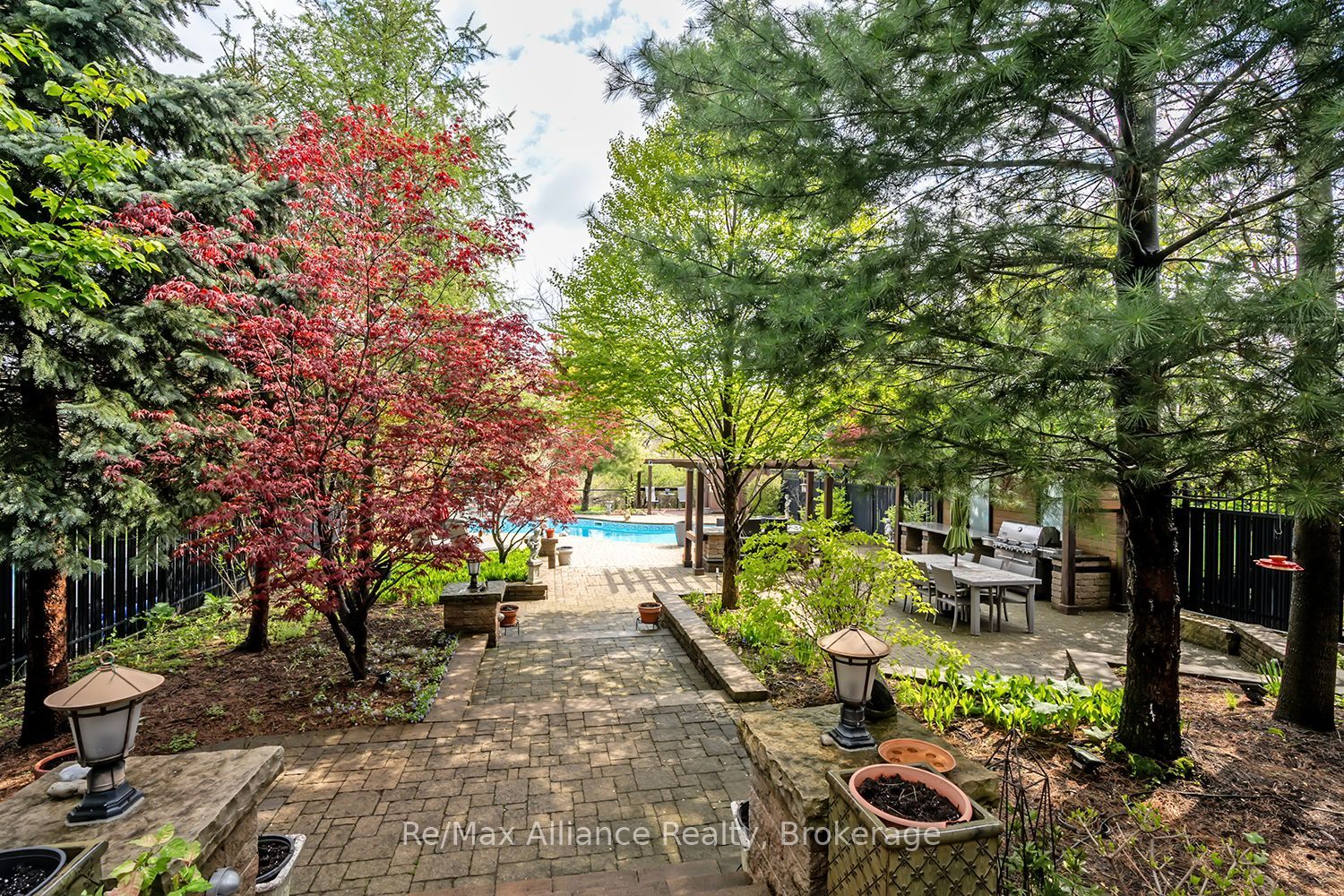 203 Burloak Drive Property Photo 40