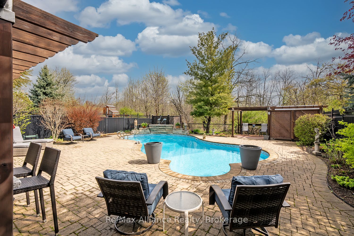 203 Burloak Drive Property Photo 44