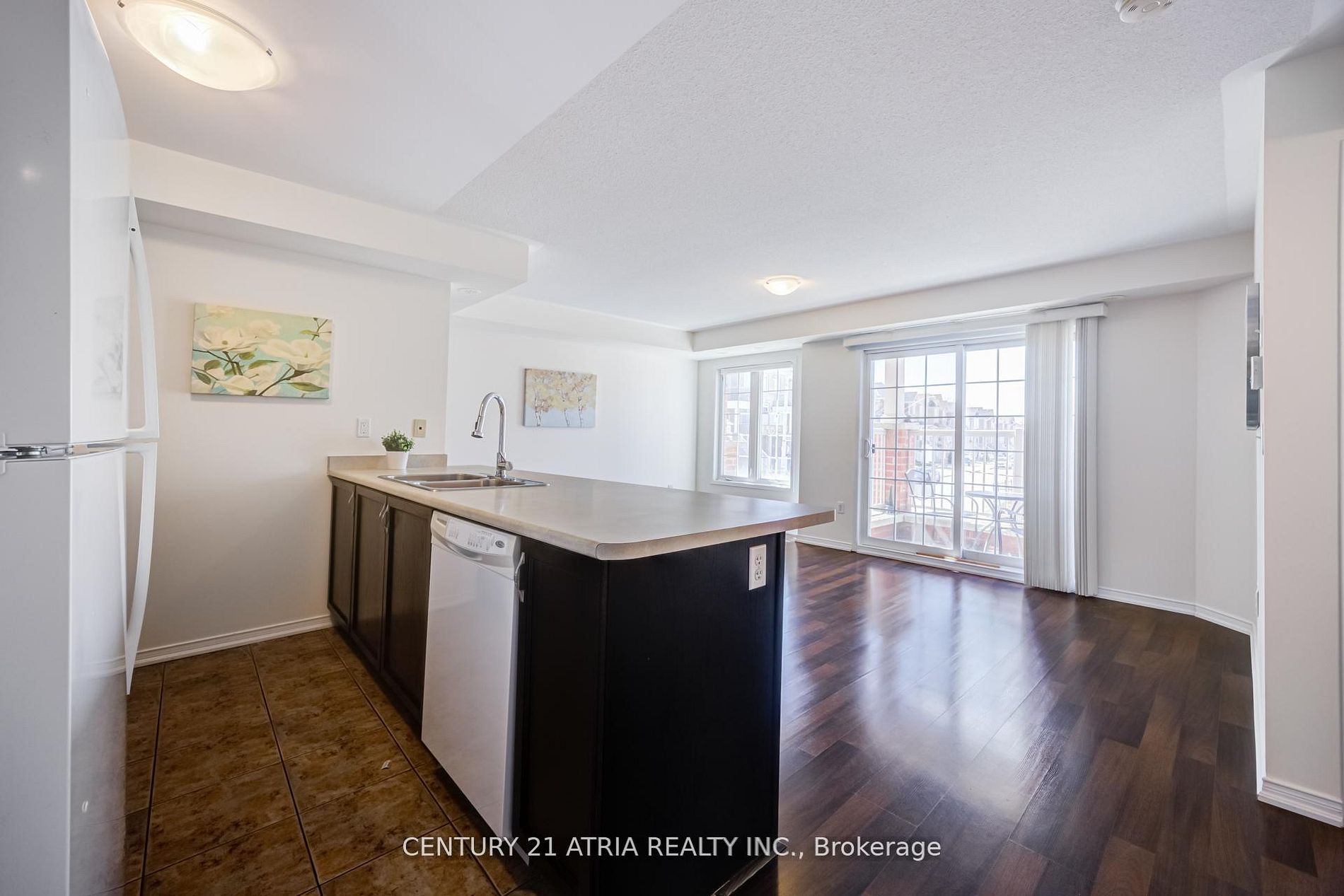 129 Isaac Devins Boulevard 5 Property Photo 4