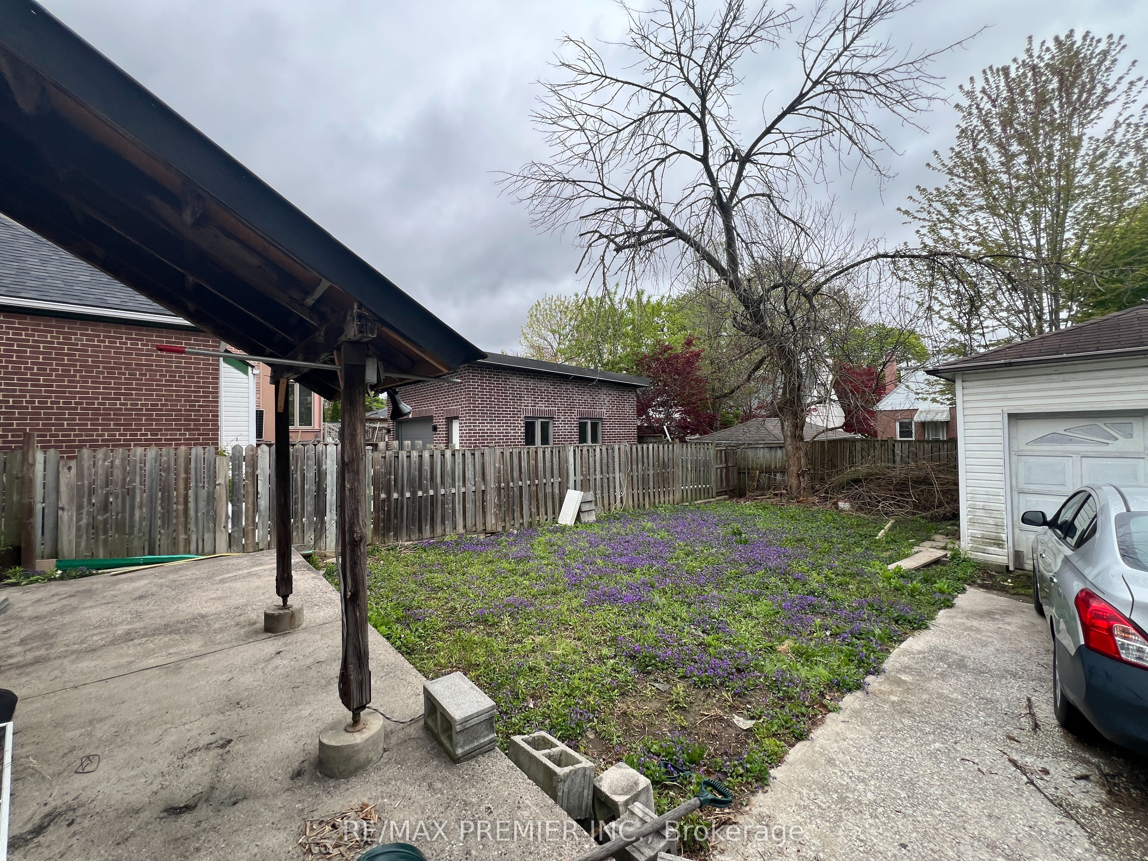 155 William Street Property Photo 3