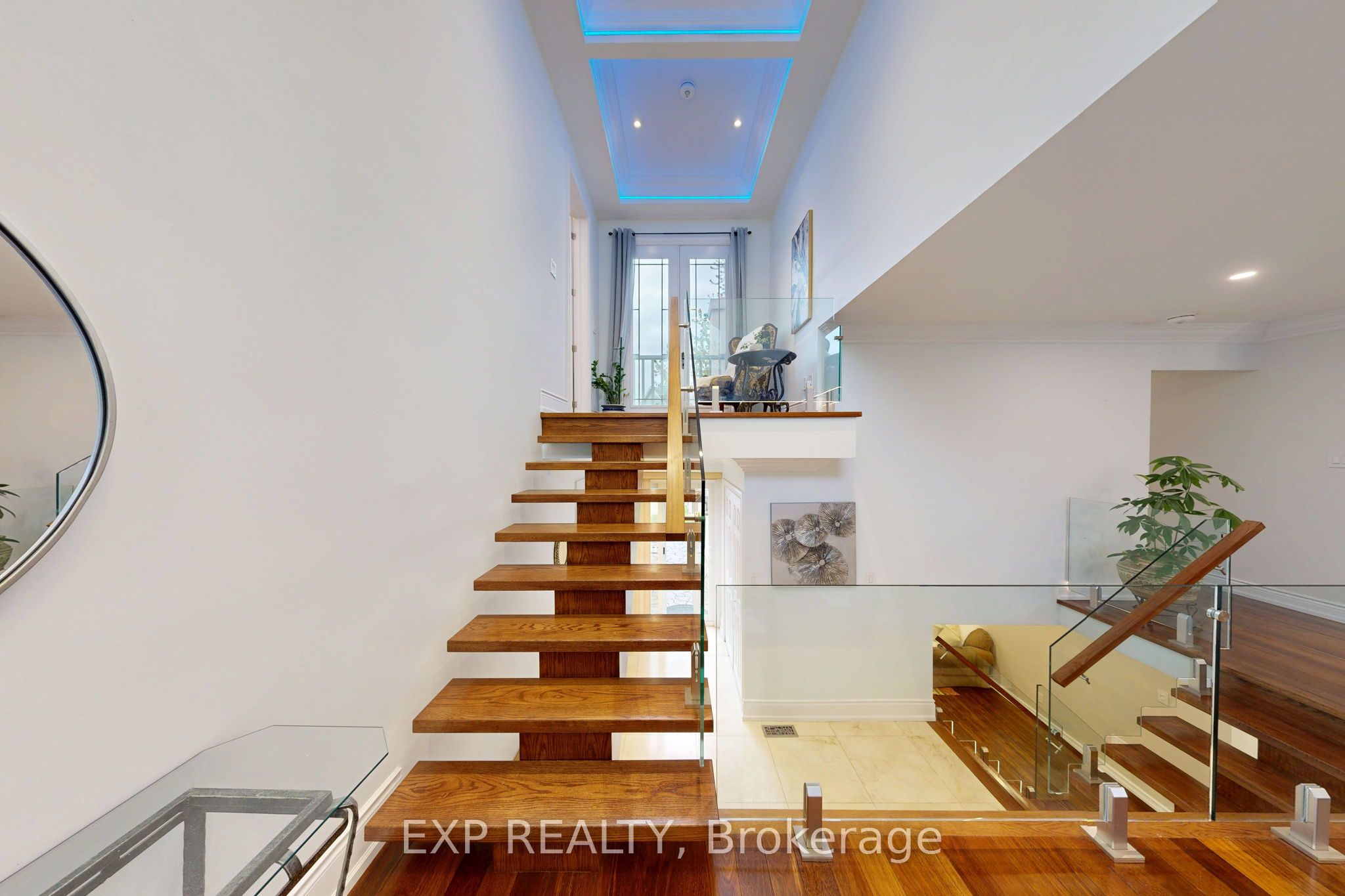 2439 Bridge Road Property Photo 6
