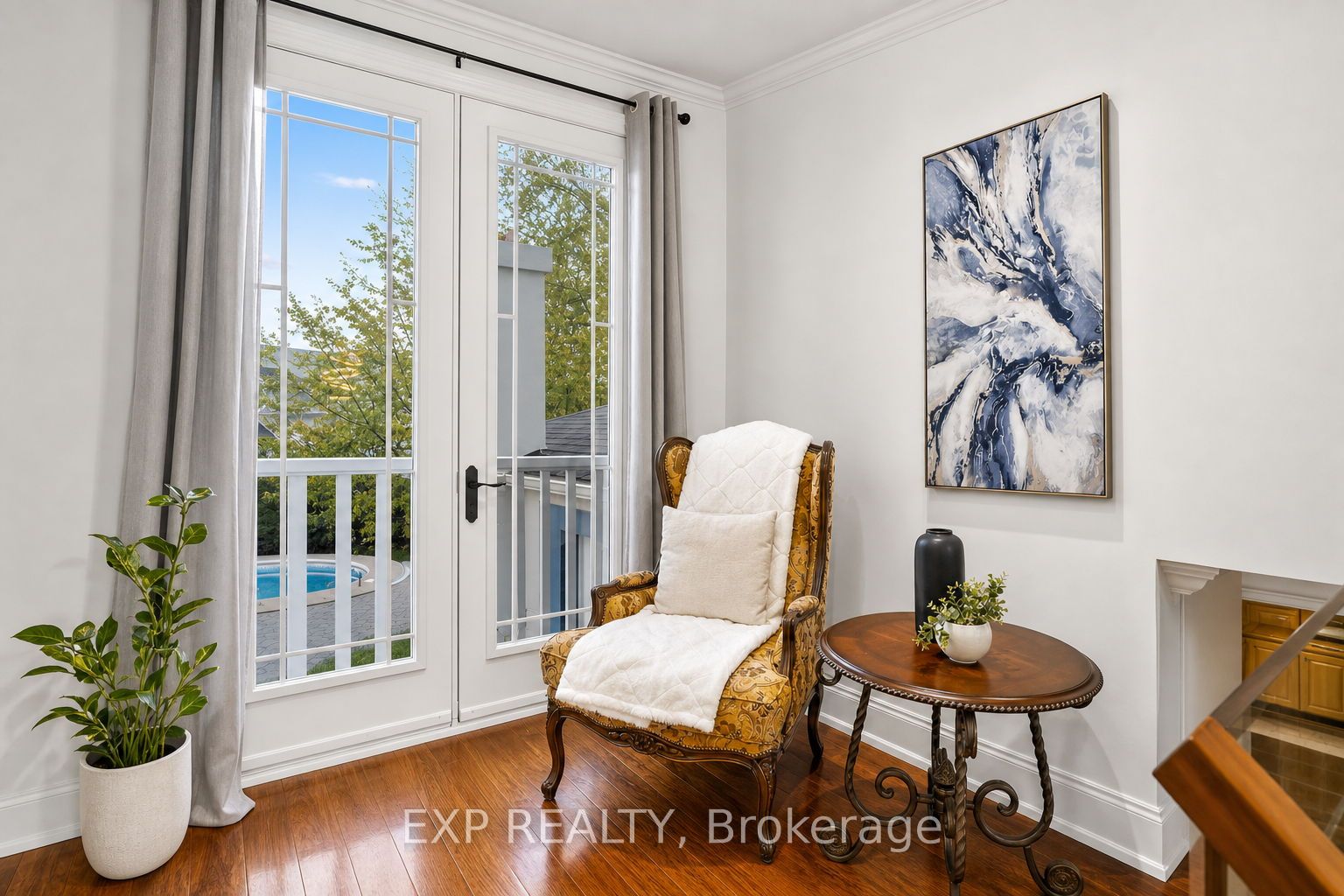 2439 Bridge Road Property Photo 7