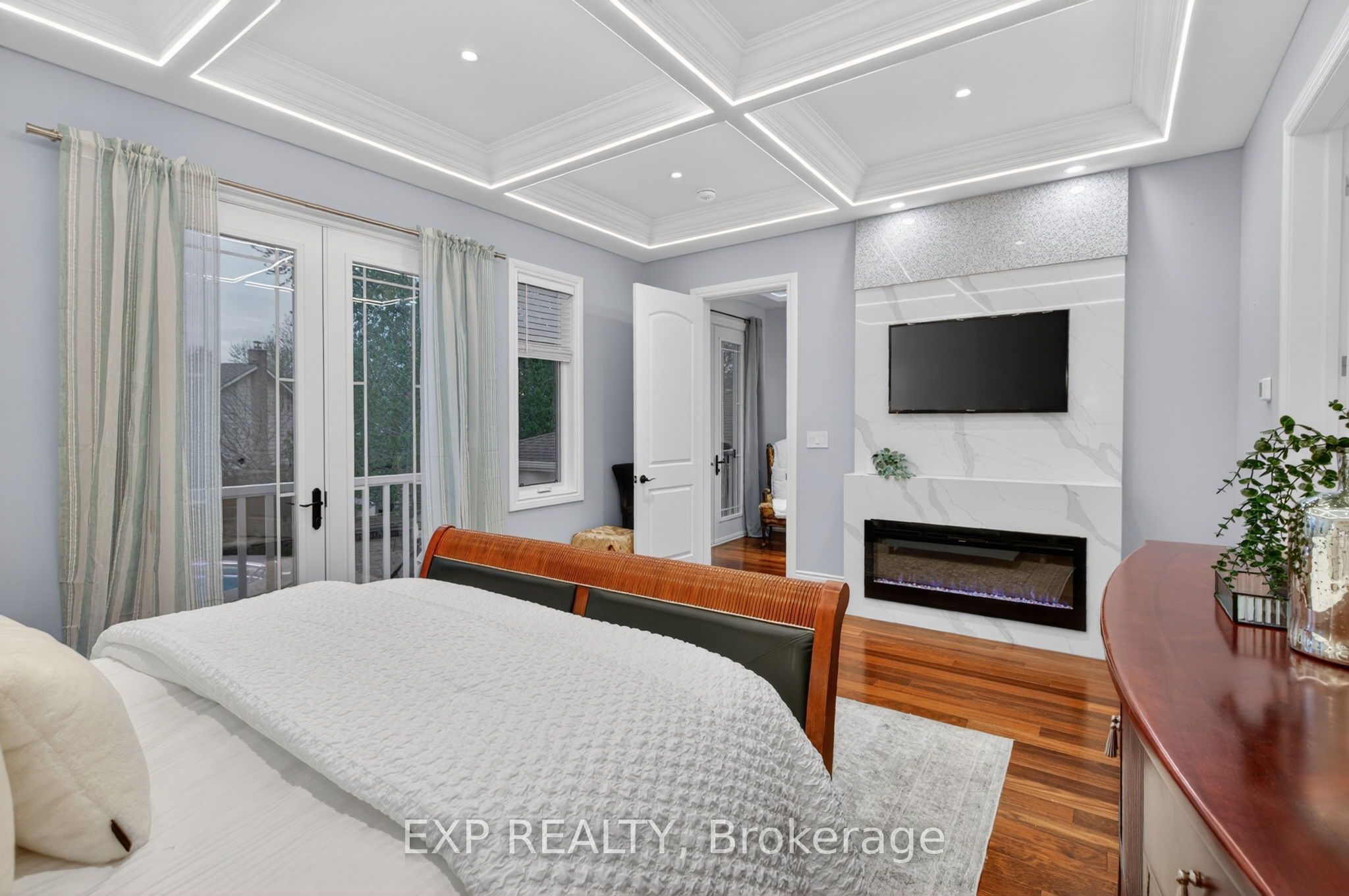 2439 Bridge Road Property Photo 9