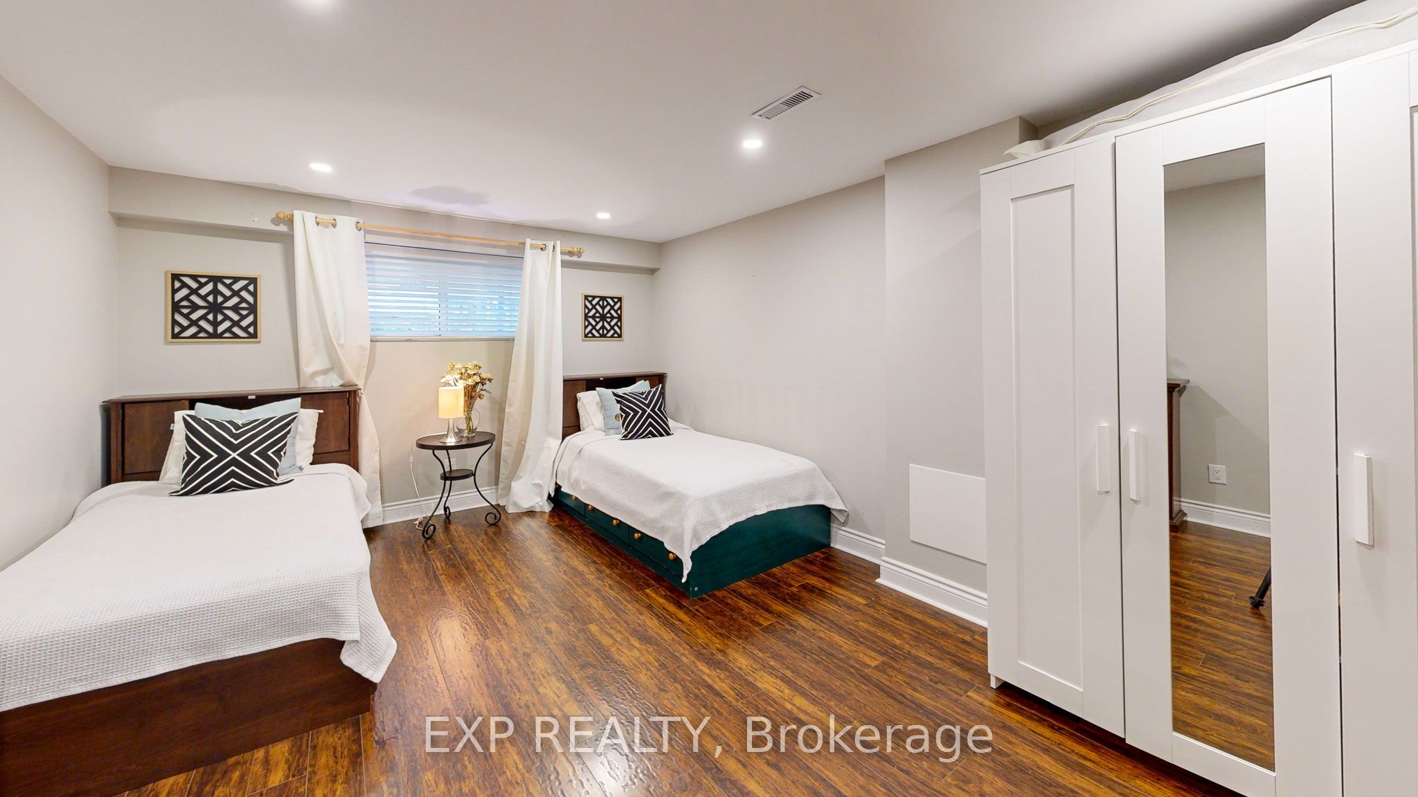 2439 Bridge Road Property Photo 37