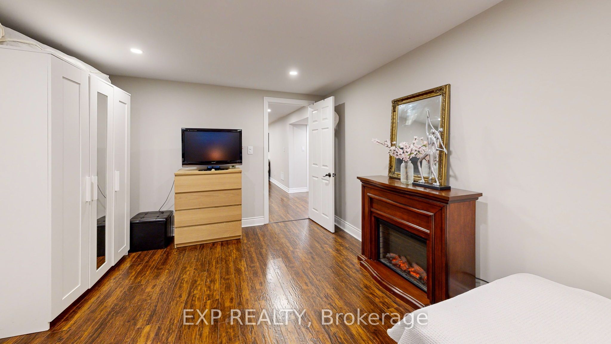2439 Bridge Road Property Photo 38