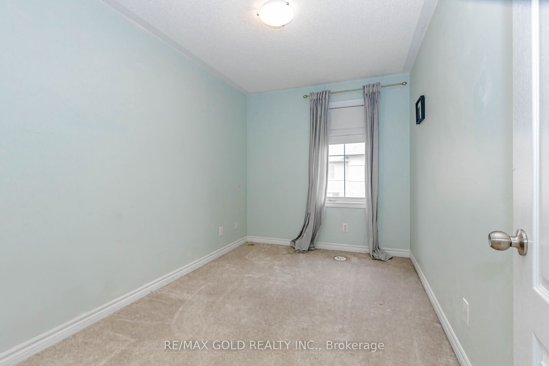 12 Cailiff Street Property Photo 37