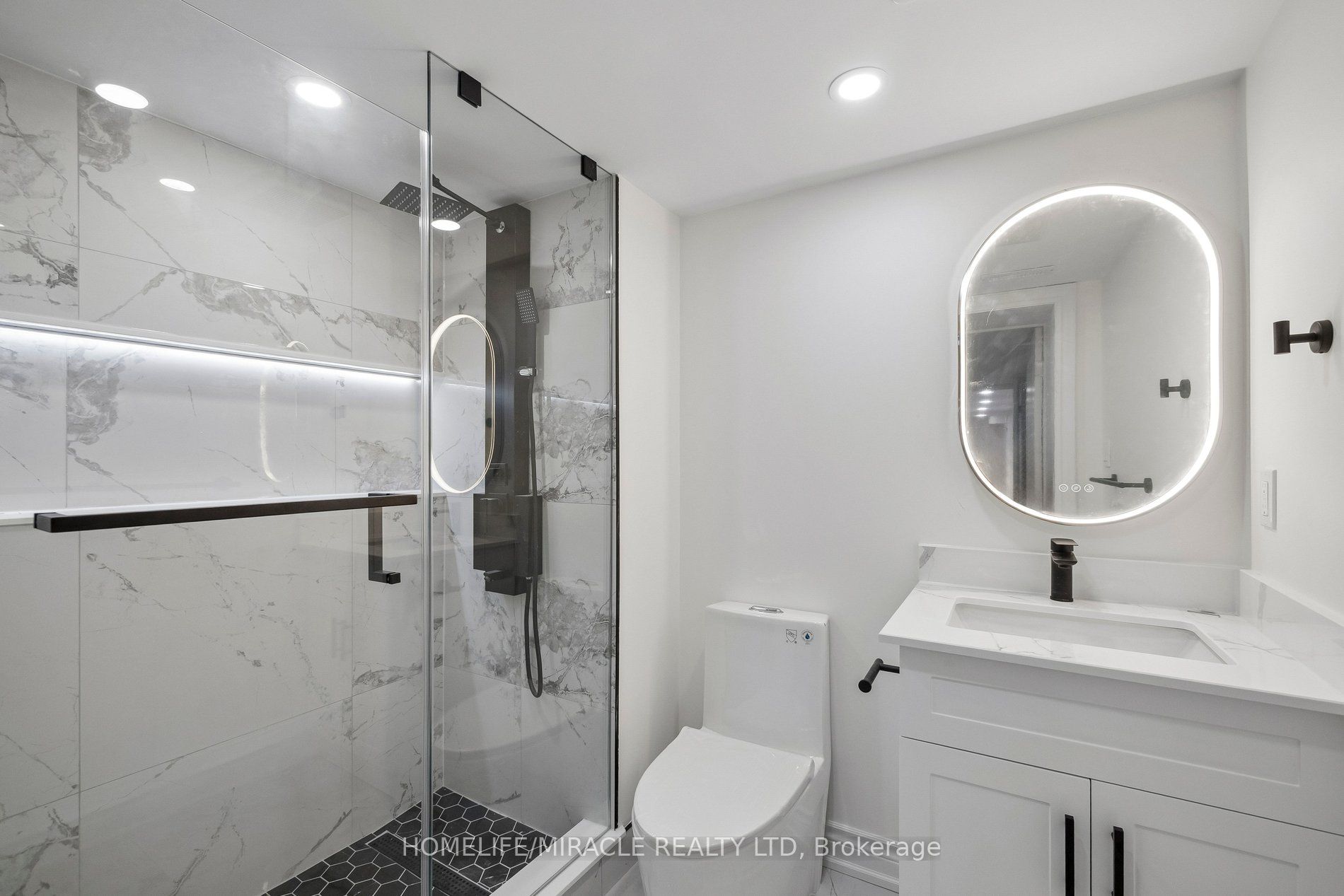 25 True Blue Crescent Property Photo 40