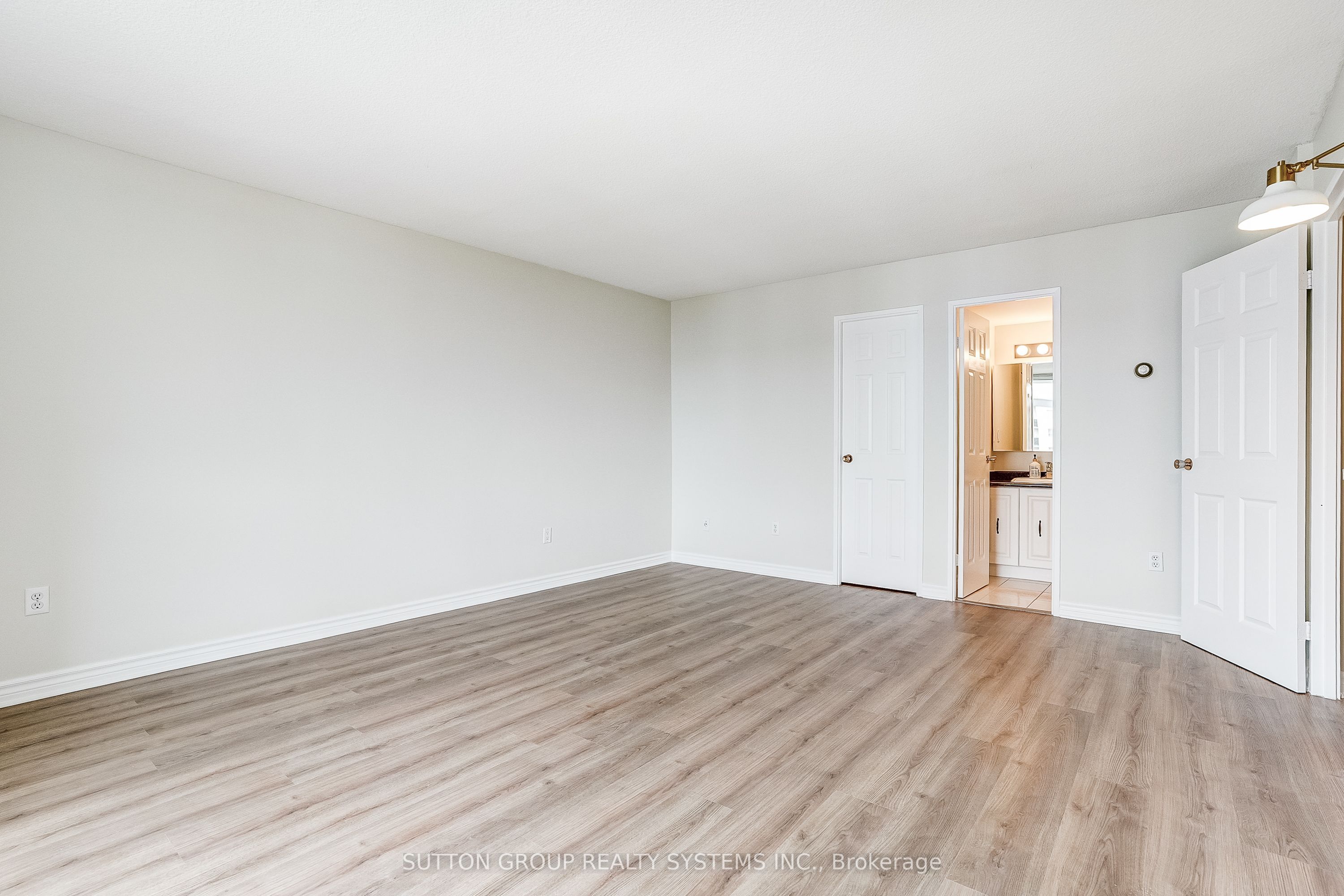 1100 Caven Street 1211 Property Photo 21