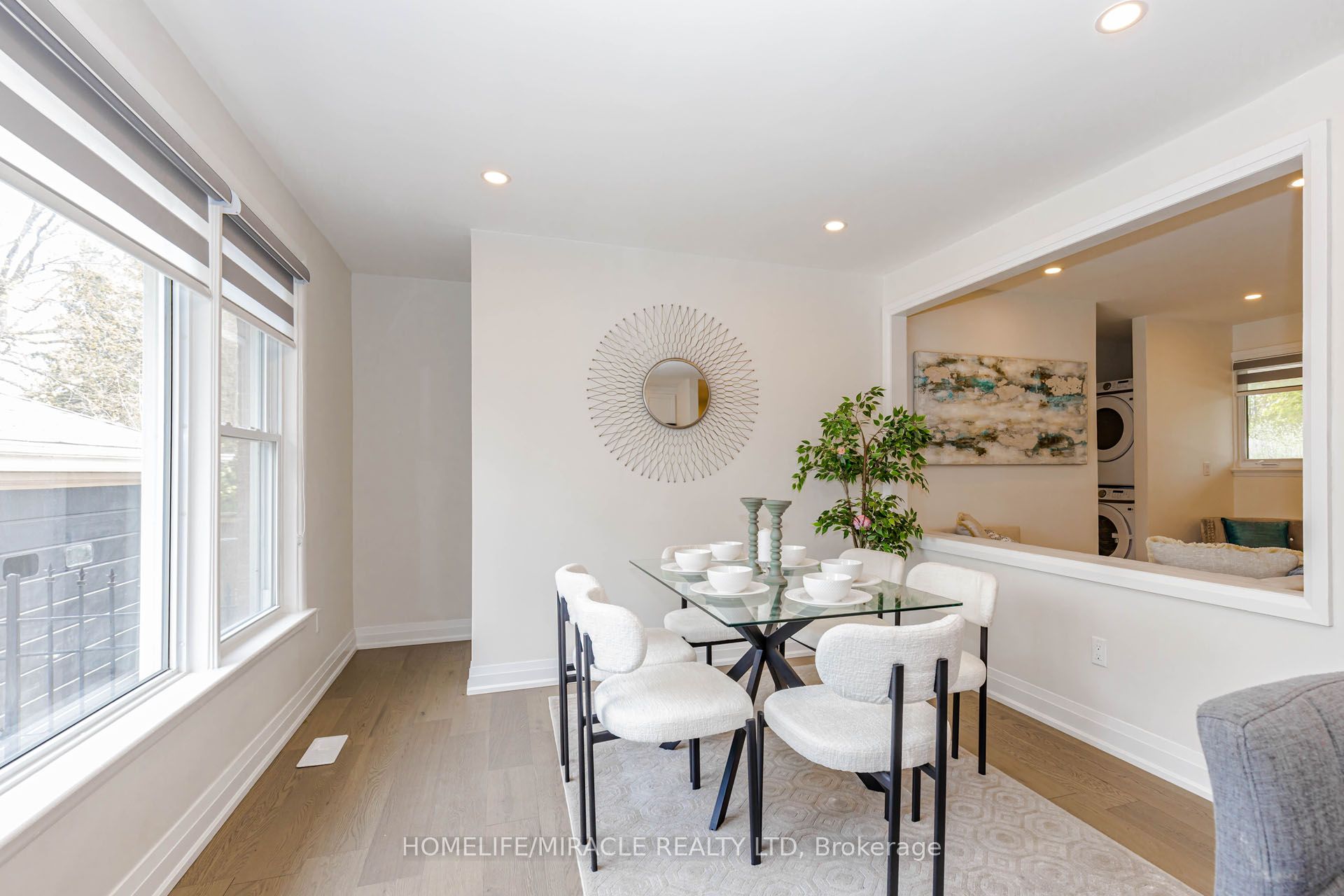 563 Taplow Crescent Property Photo 14