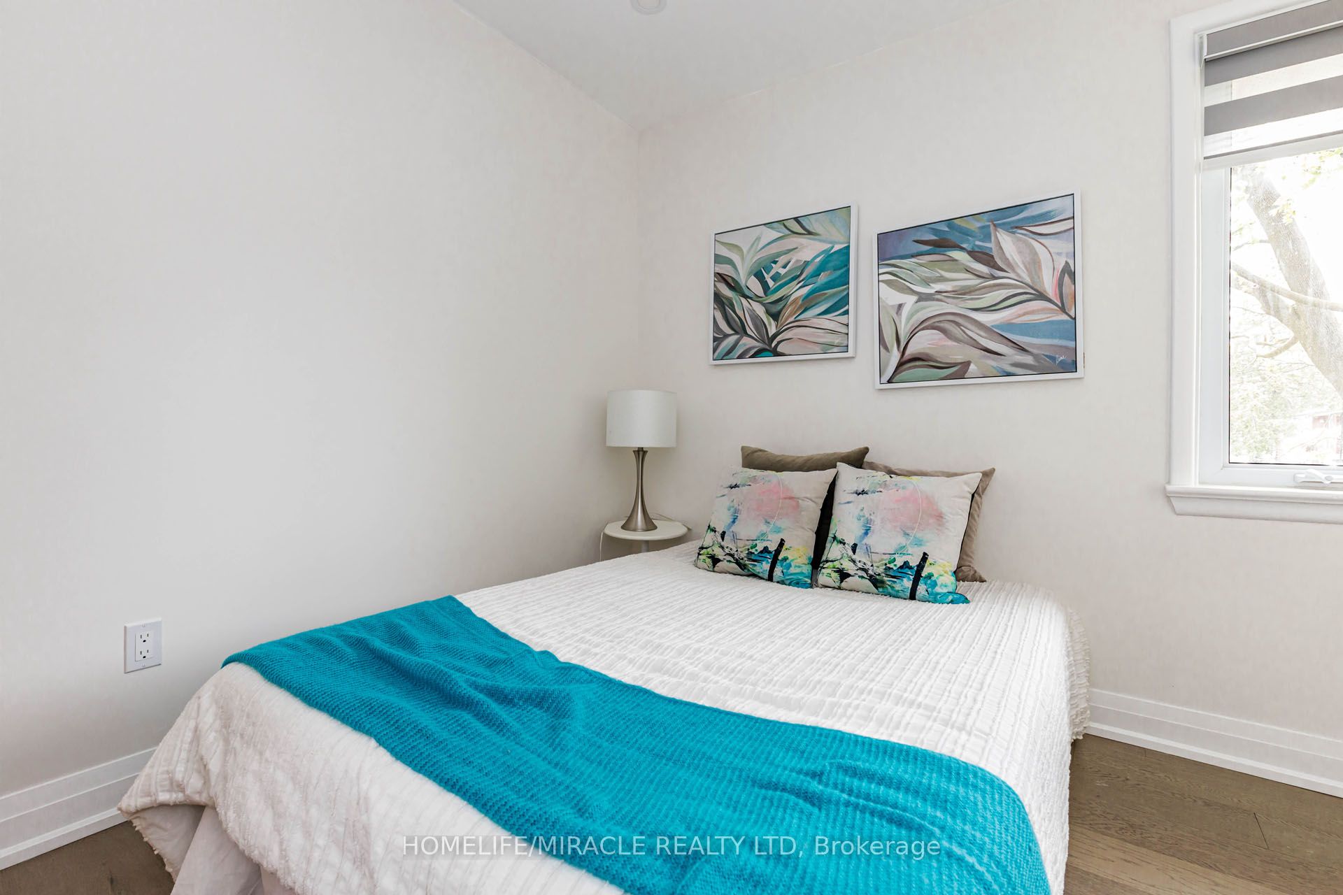 563 Taplow Crescent Property Photo 17