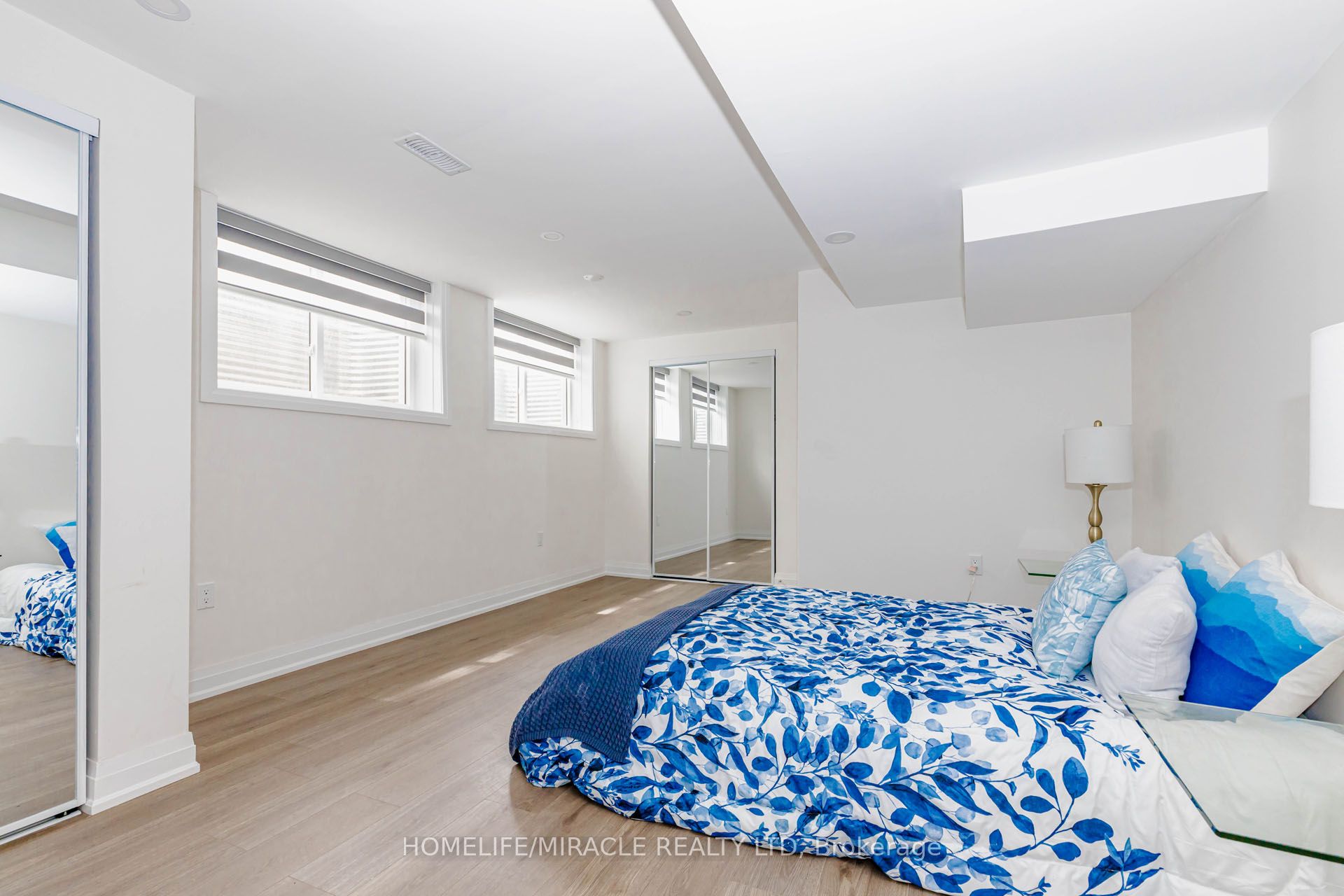 563 Taplow Crescent Property Photo 38