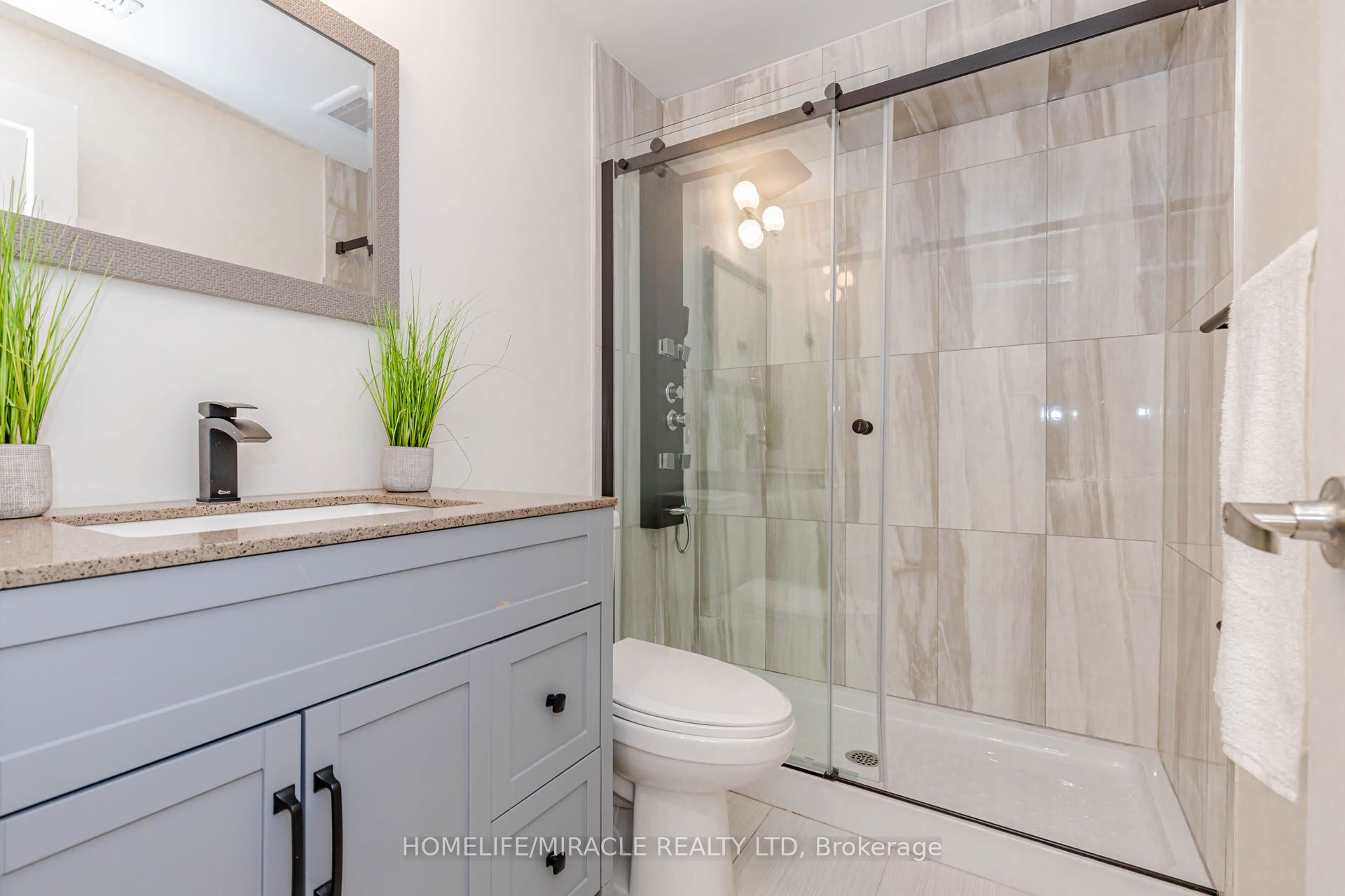 563 Taplow Crescent Property Photo 40