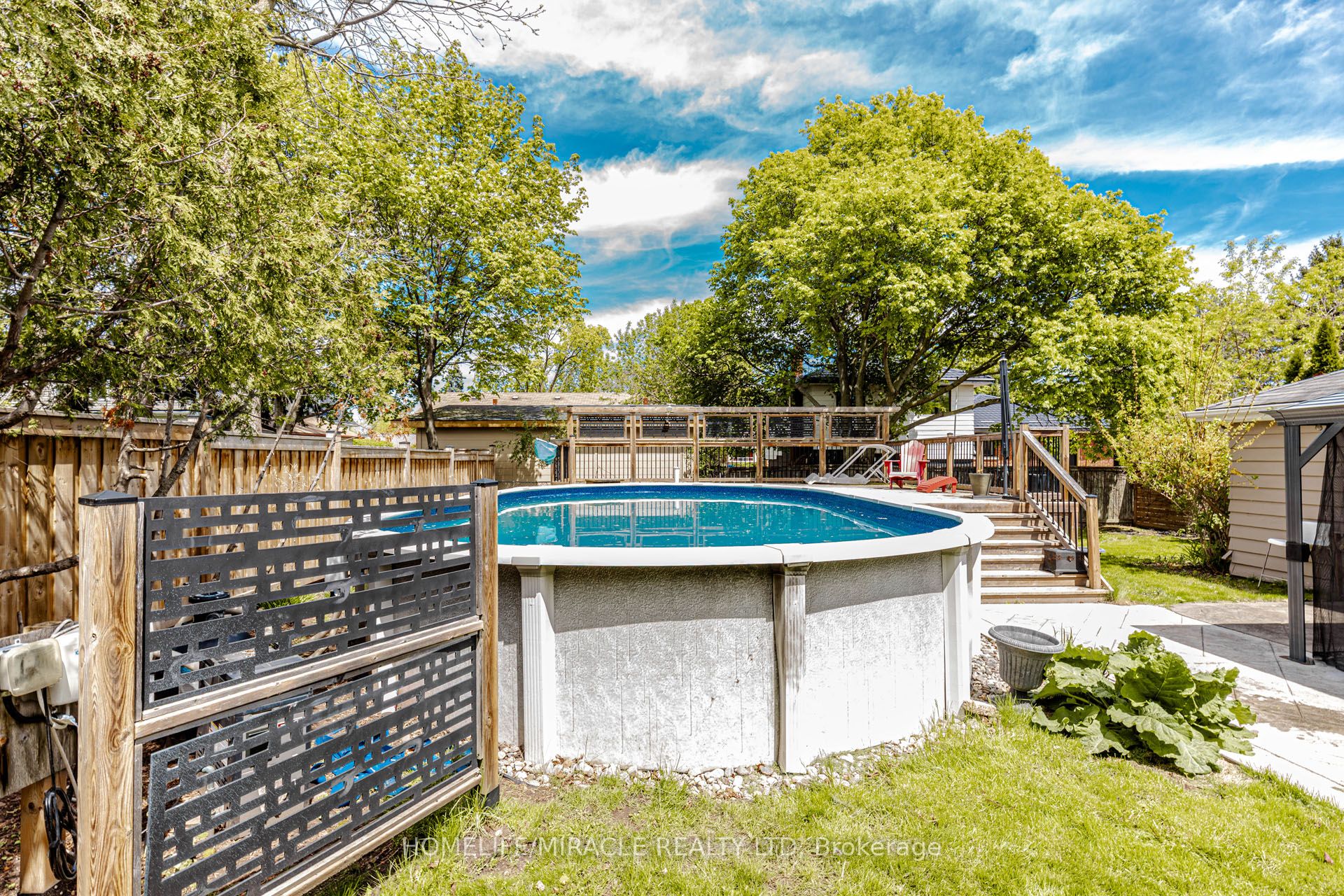 563 Taplow Crescent Property Photo 46