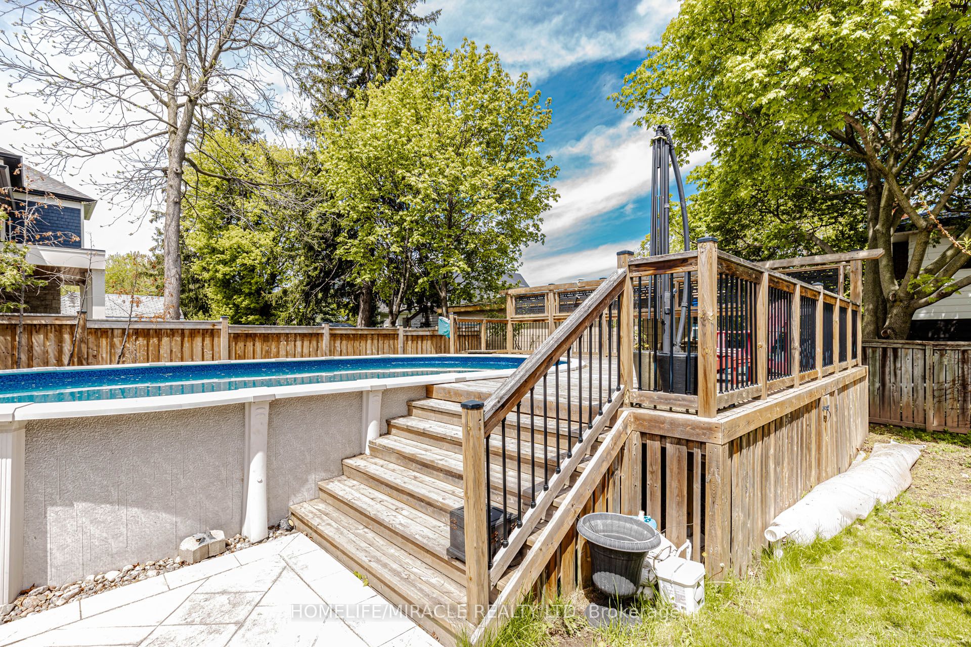 563 Taplow Crescent Property Photo 48