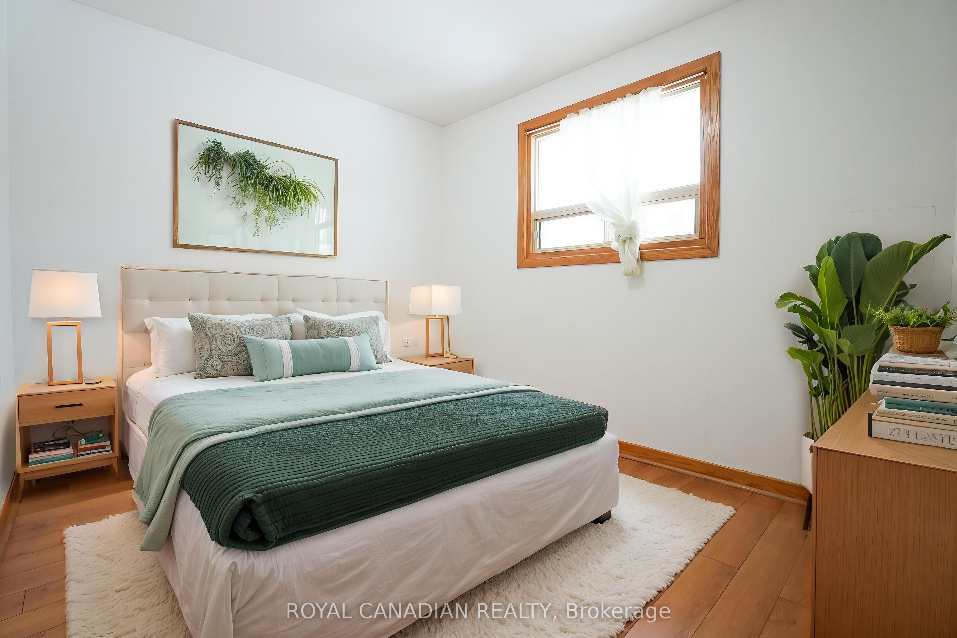 67 Sutherland Avenue Property Photo 12
